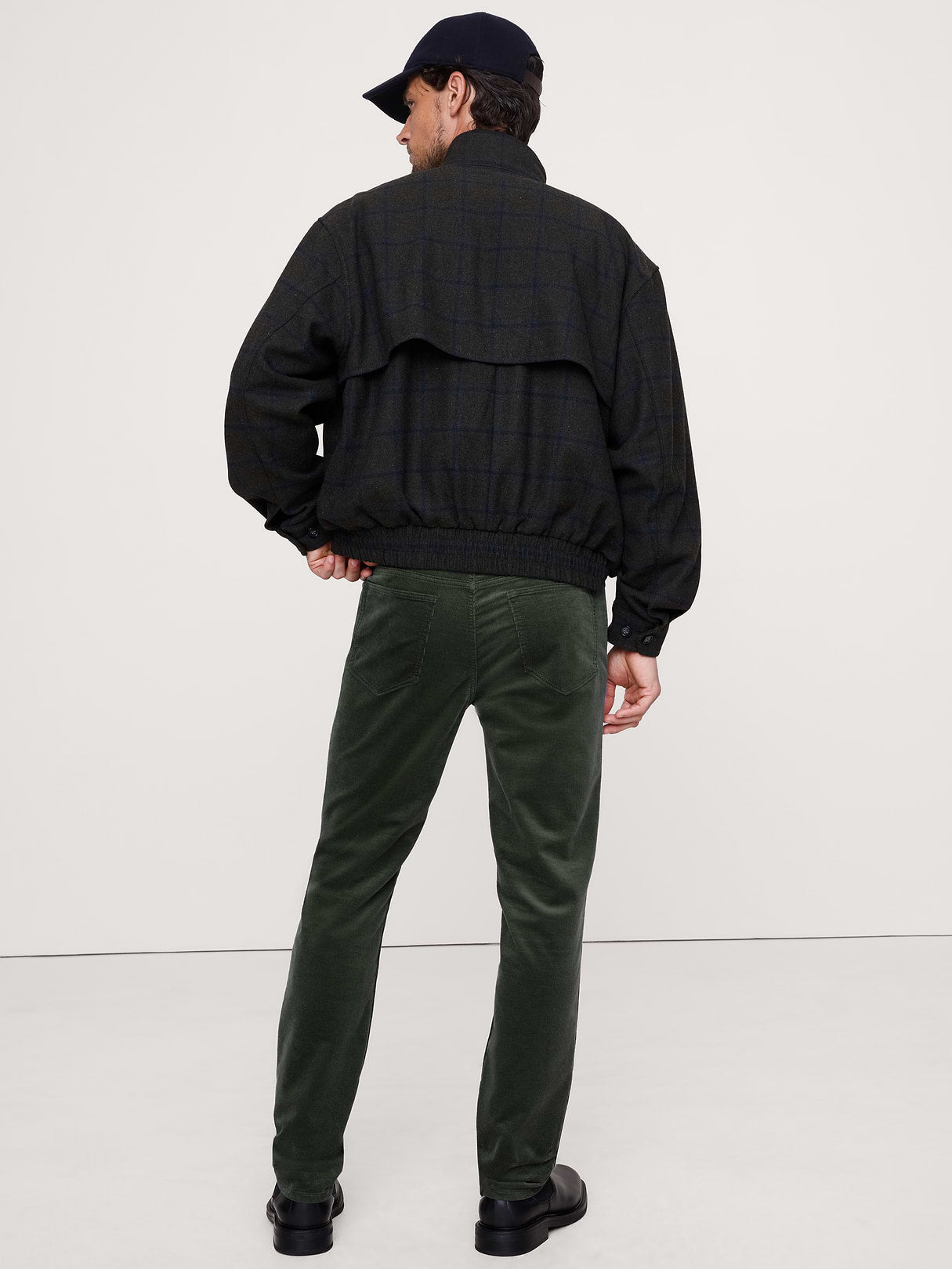 Slim Stretch-Corduroy Traveler Pant - Sage Green
