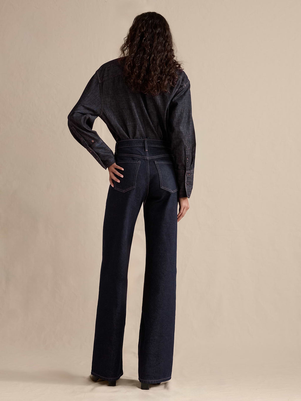 The Icon Classic Wide-Leg Jean - Rinse Dark Wash