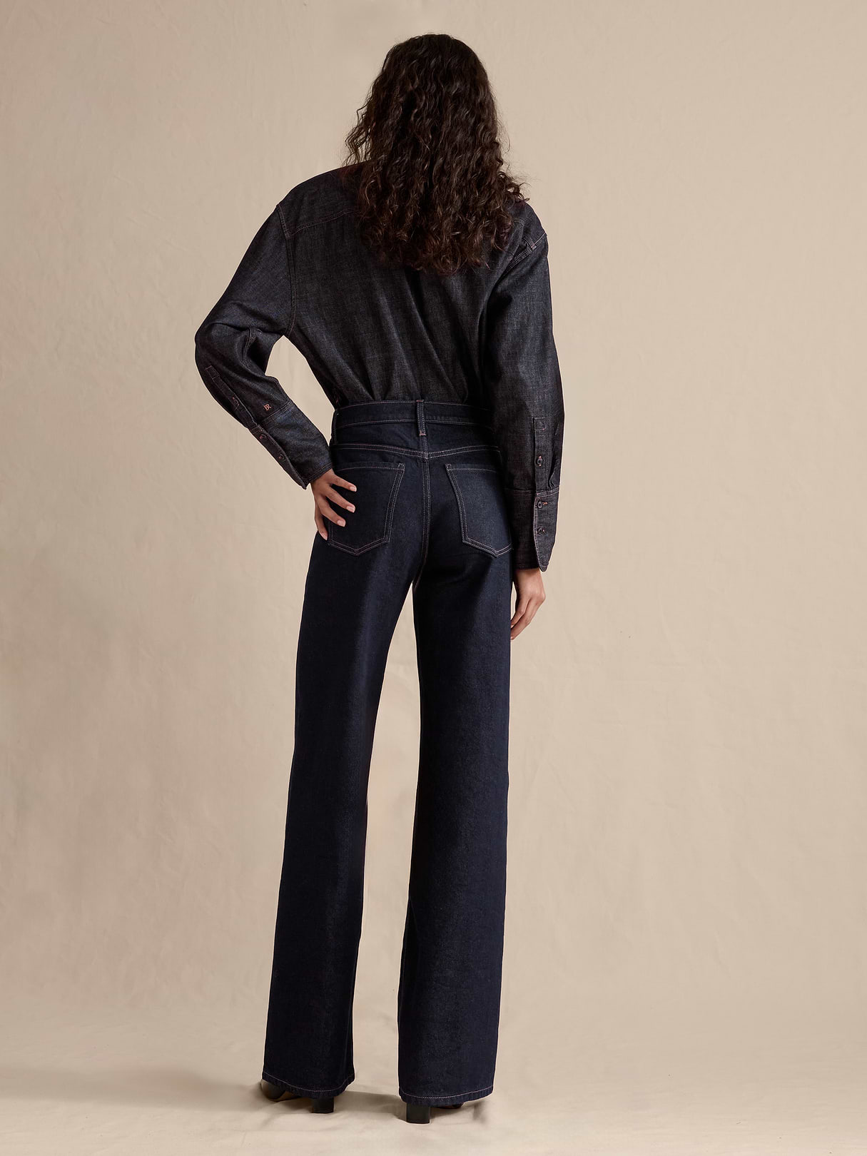 The Icon Classic Wide-Leg Jean - Rinse Dark Wash