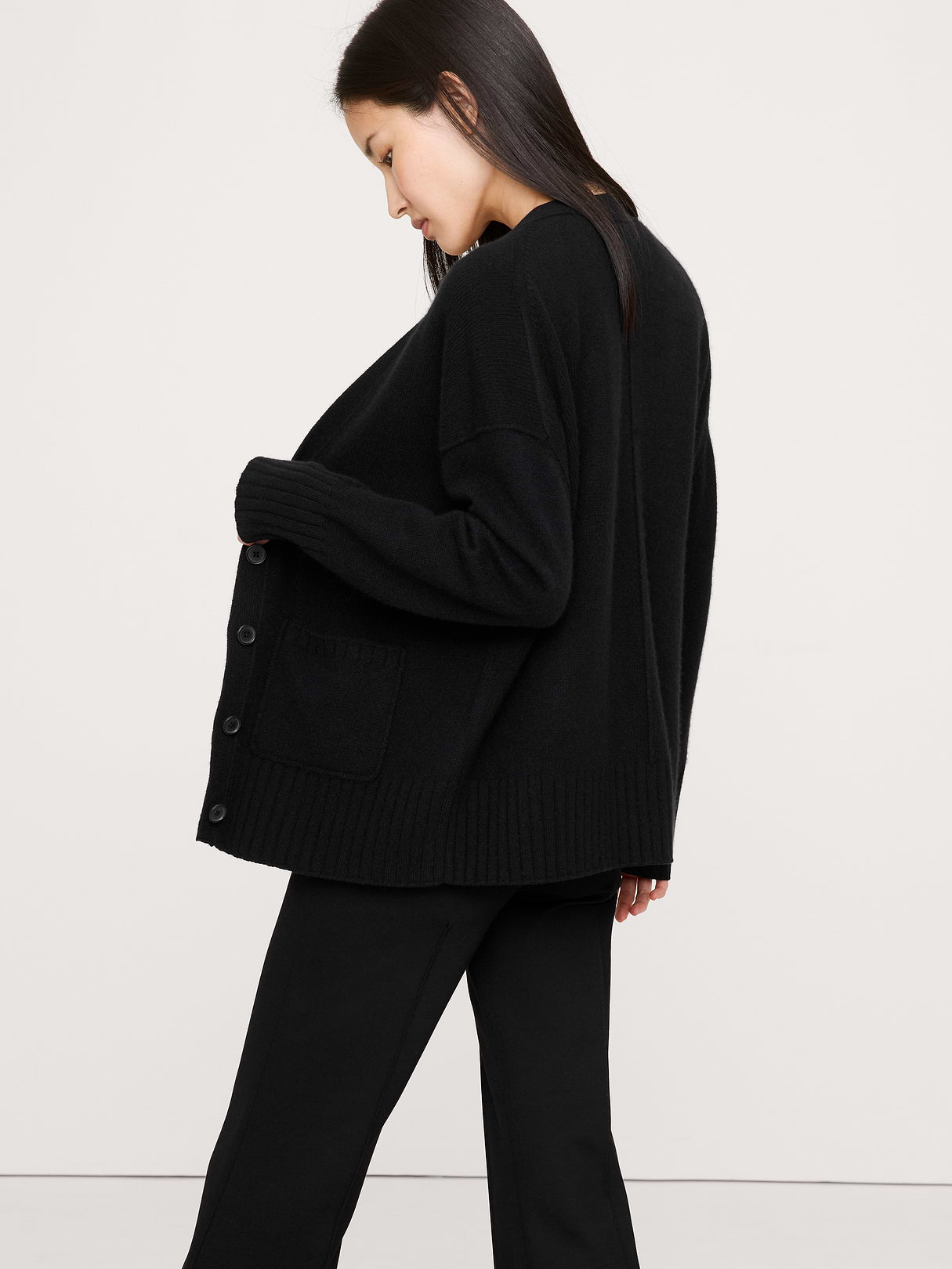 Boyfriend Cashmere Cardigan - Black