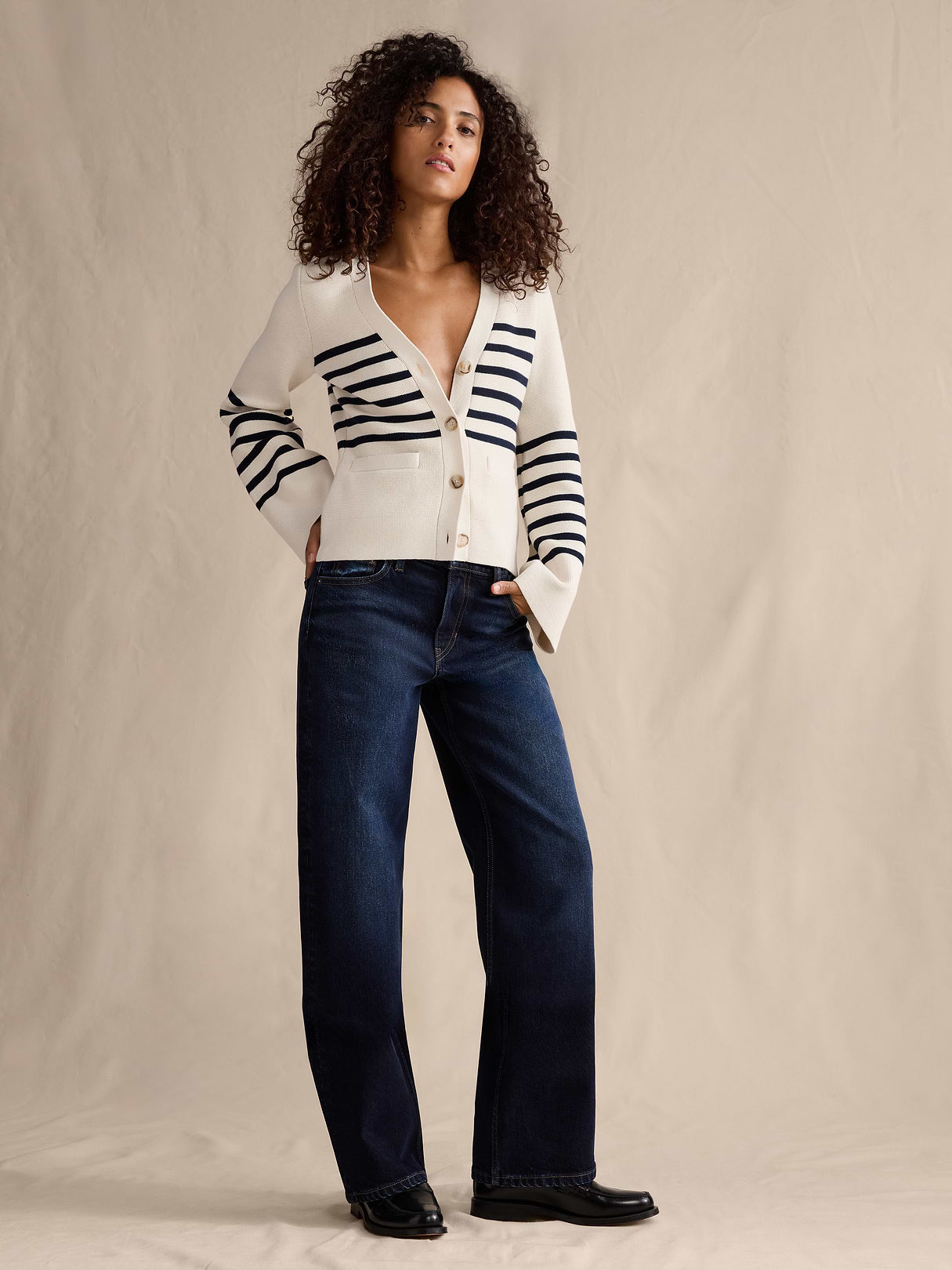Mid-Rise 90s Classic Jean - Dark Wash