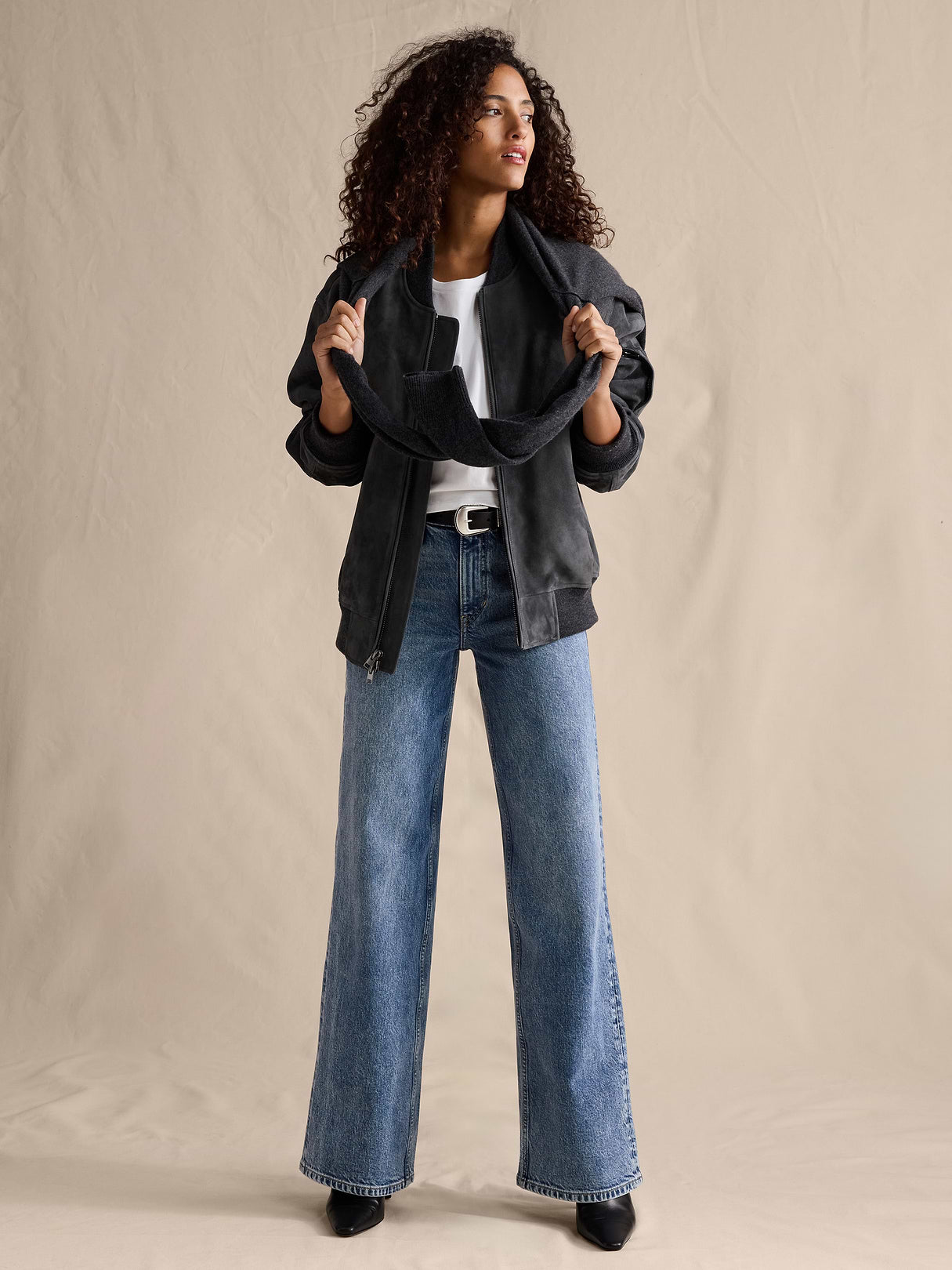 The Icon Classic Wide-Leg Jean - Light Wash