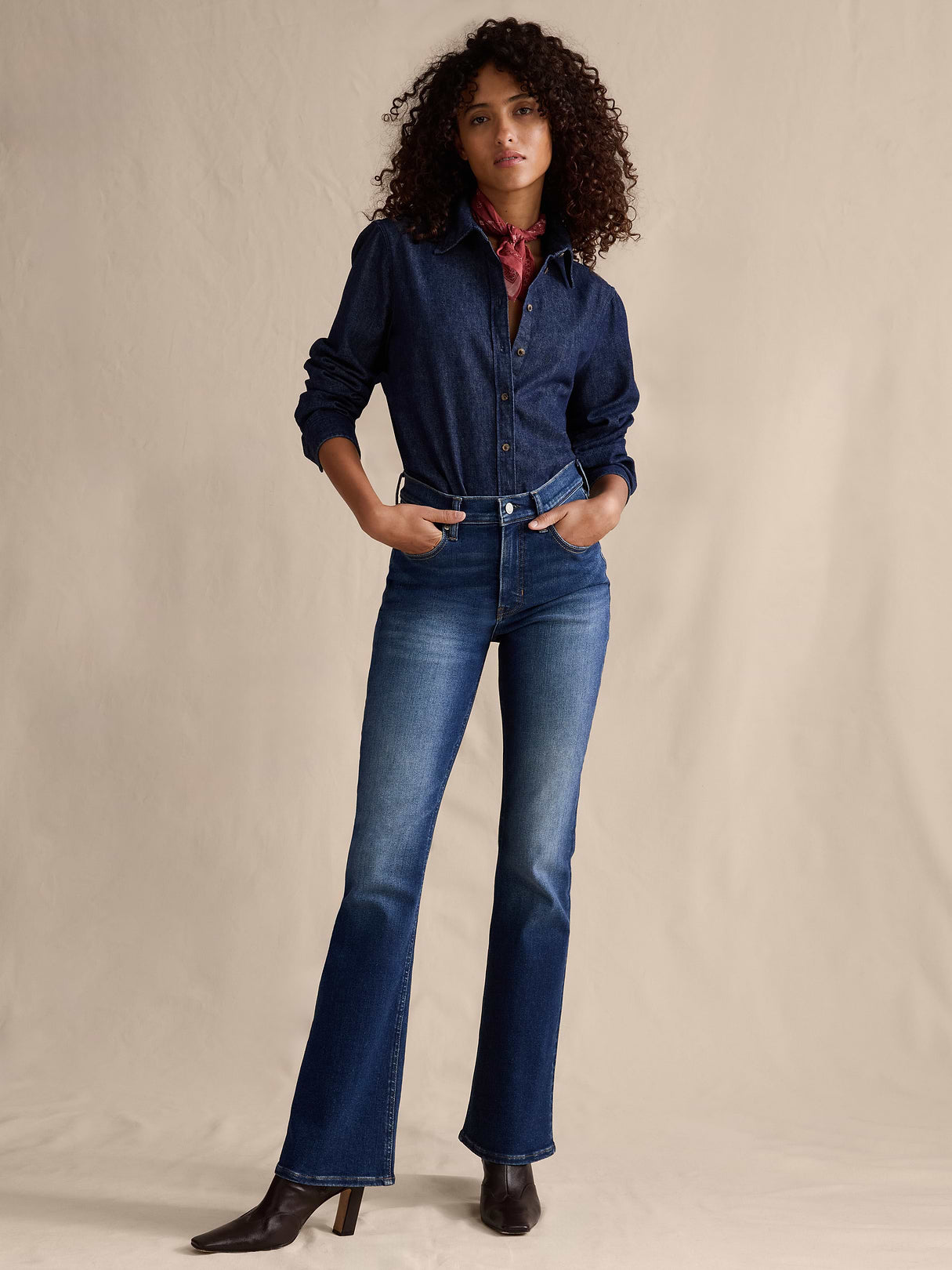 Mid-Rise Flare Jean - Medium Wash