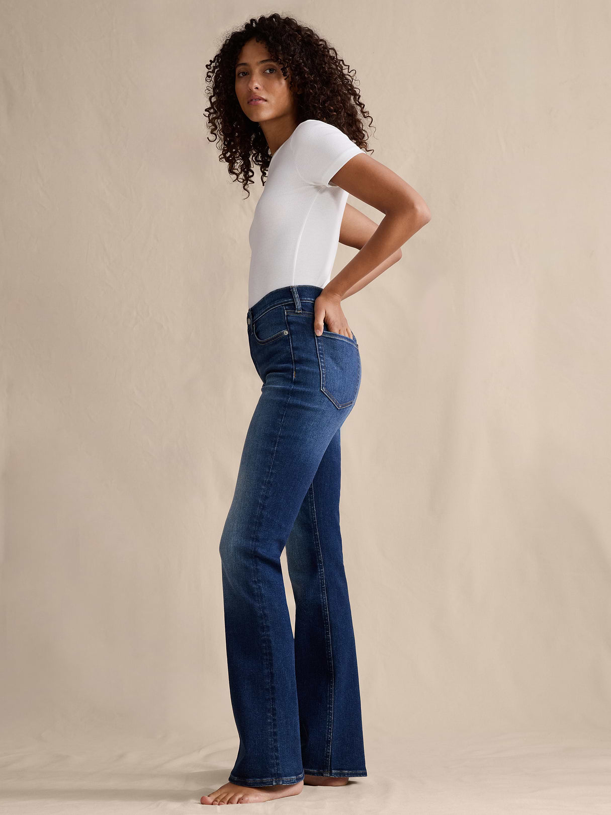 Mid-Rise Flare Jean - Medium Wash