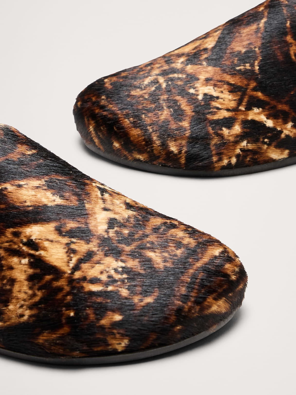 Leather Essential Clog - Printed Haircalf Leather