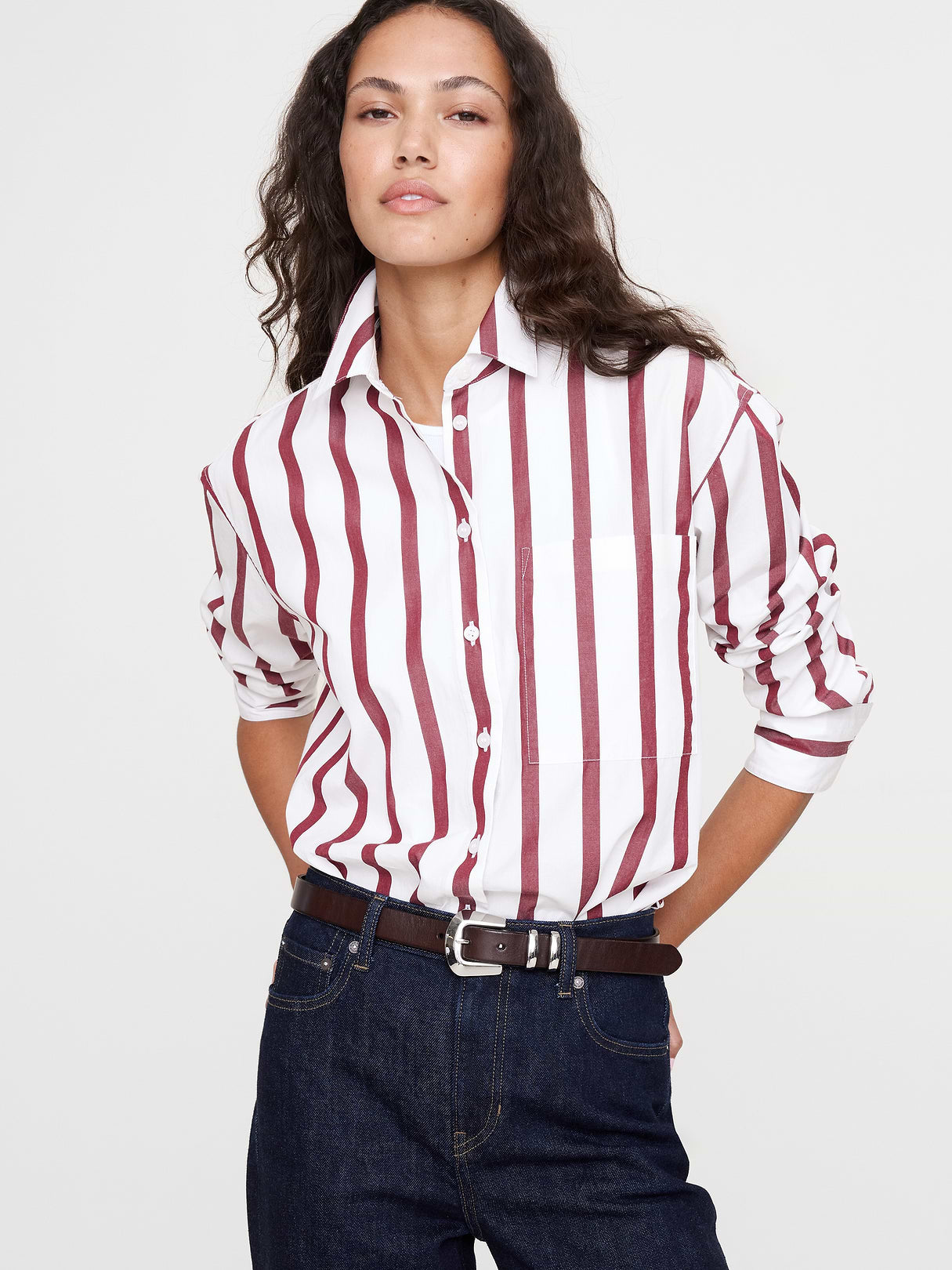 The Oversized Shirt in Cotton Poplin - Red Stripe