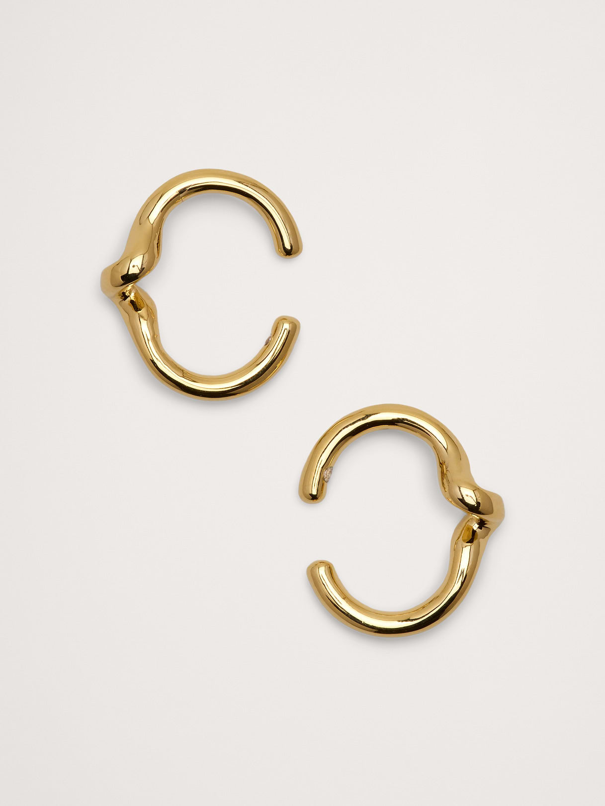 Twist Ear Cuff - Gold