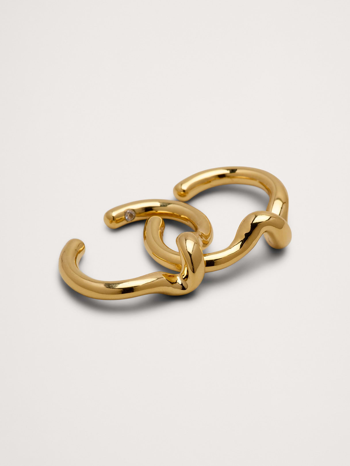 Twist Ear Cuff - Gold