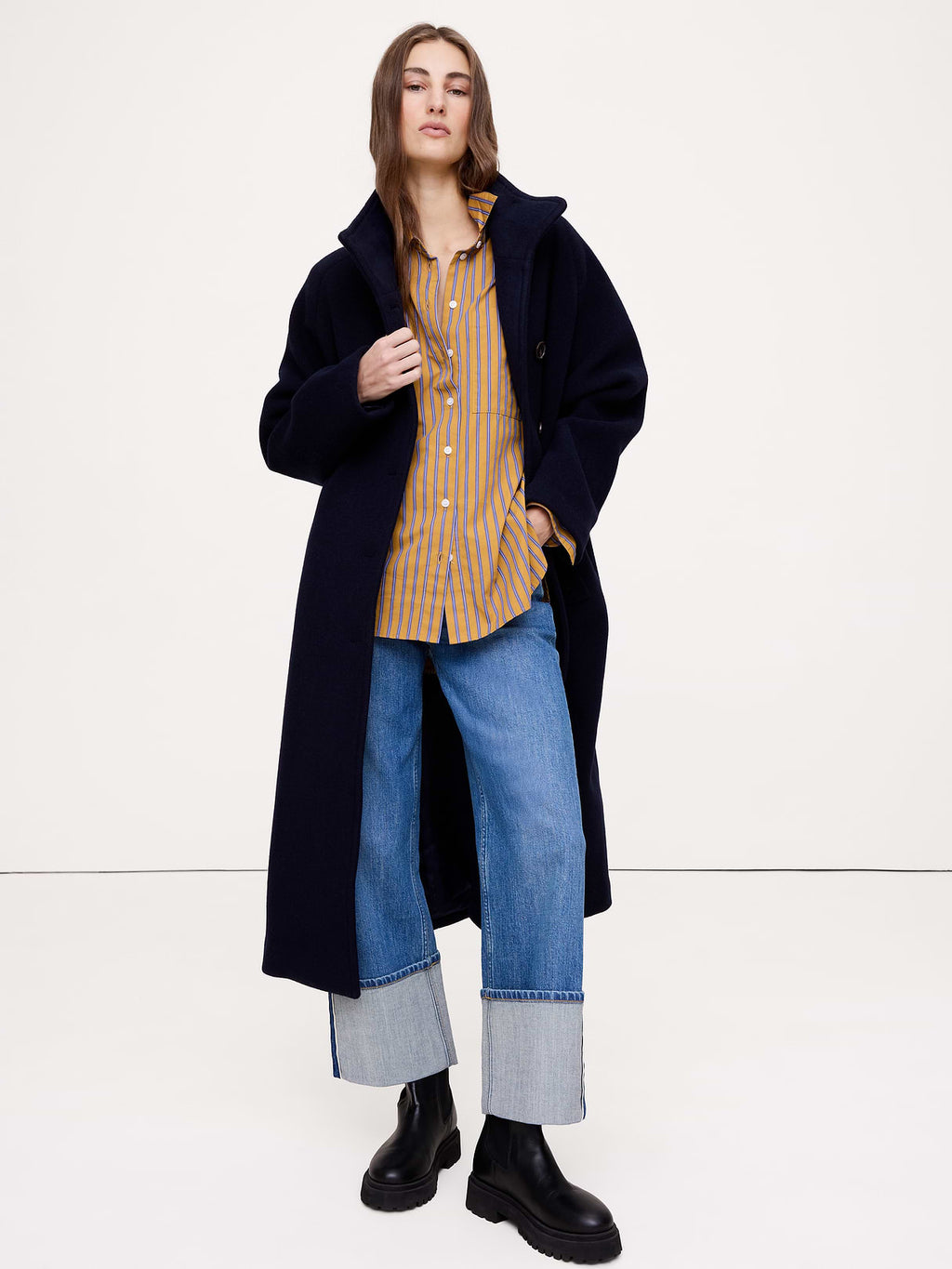 The Oversized Shirt in Cotton Poplin - Yellow Stripe