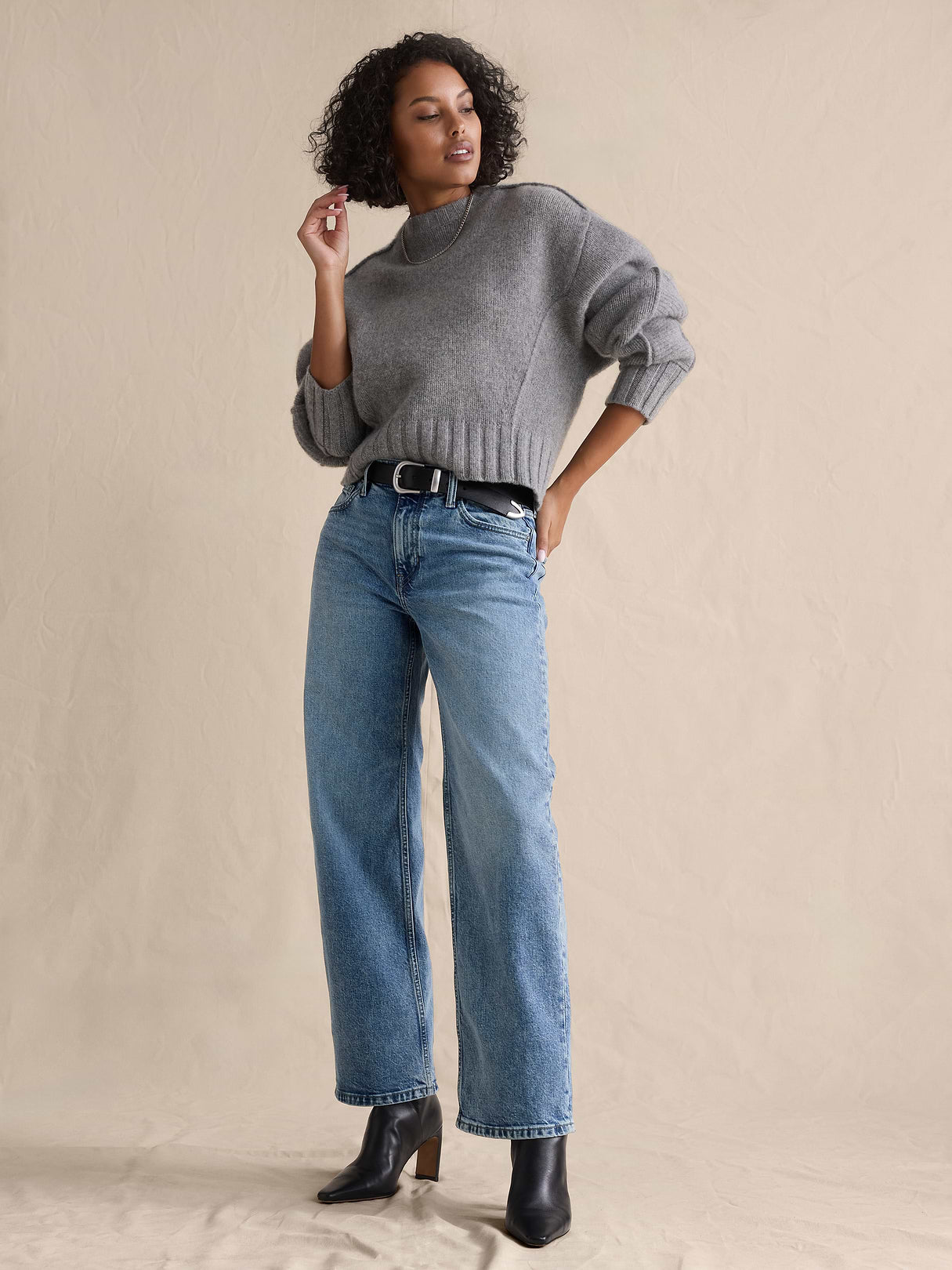 Mid-Rise 90s Classic Jean - Medium Light Wash