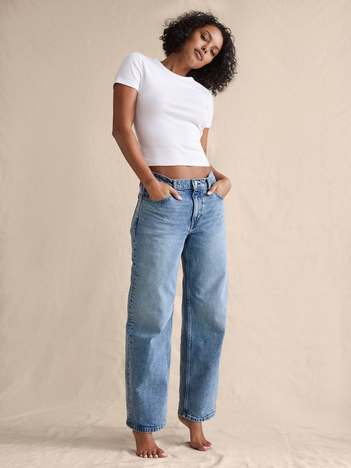Mid-Rise 90s Classic Jean - Medium Light Wash