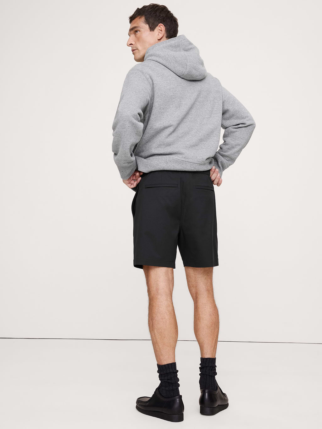7" Performance Pull-On Short - Black