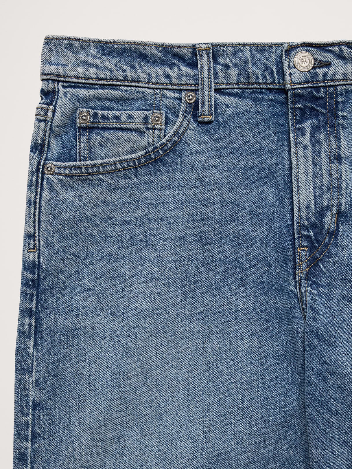 Mid-Rise 90s Classic Jean - Medium Light Wash