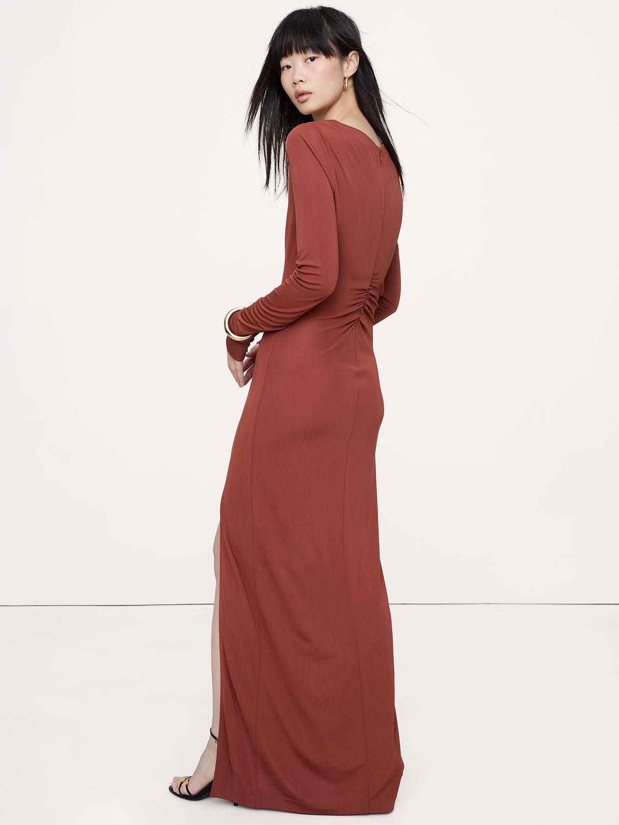 Matte Jersey Ruched Maxi Dress - Jasper Red