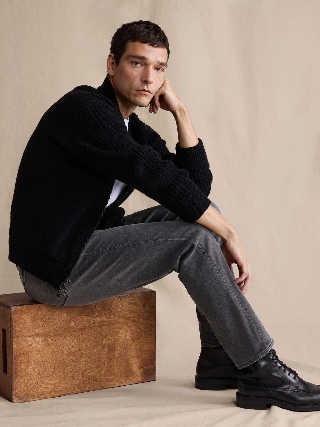Straight Luxe Traveler Jean - Dusty Gray