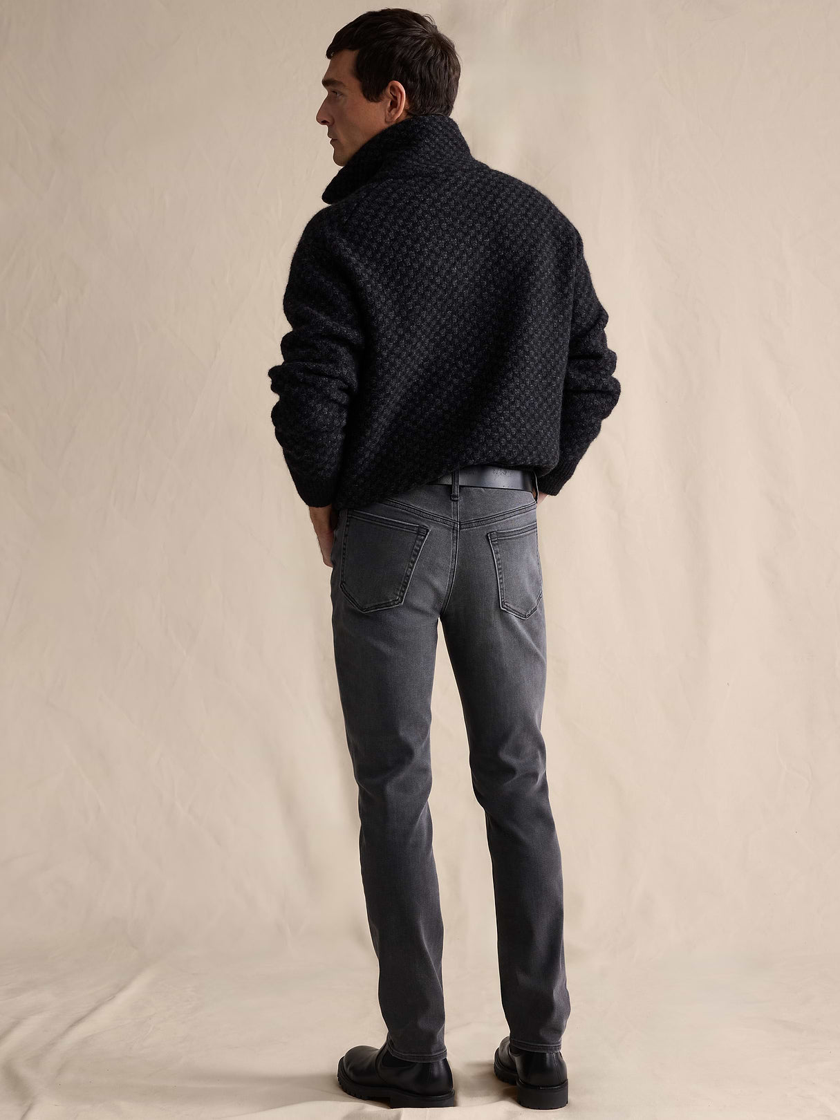 Slim Luxe Traveler Jean - Dusty Gray