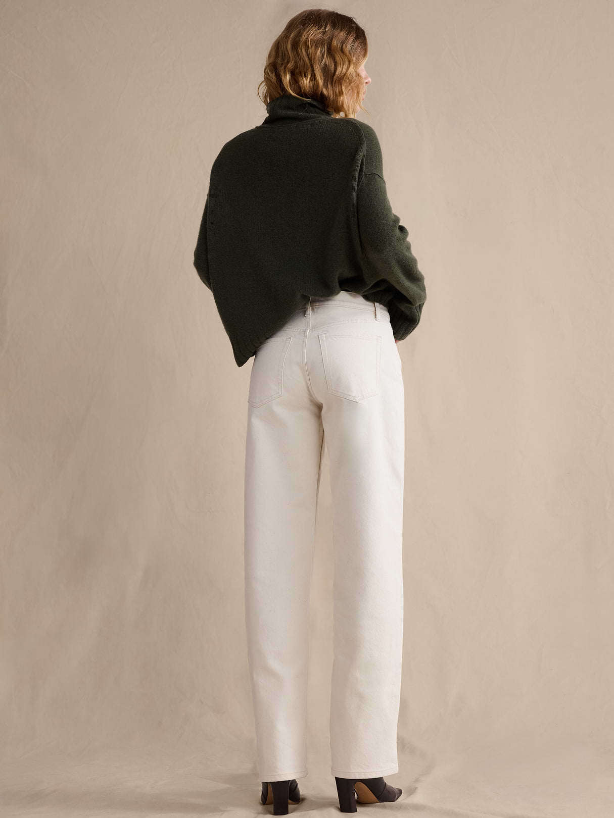 Mid-Rise 90s Classic Jean - Ecru