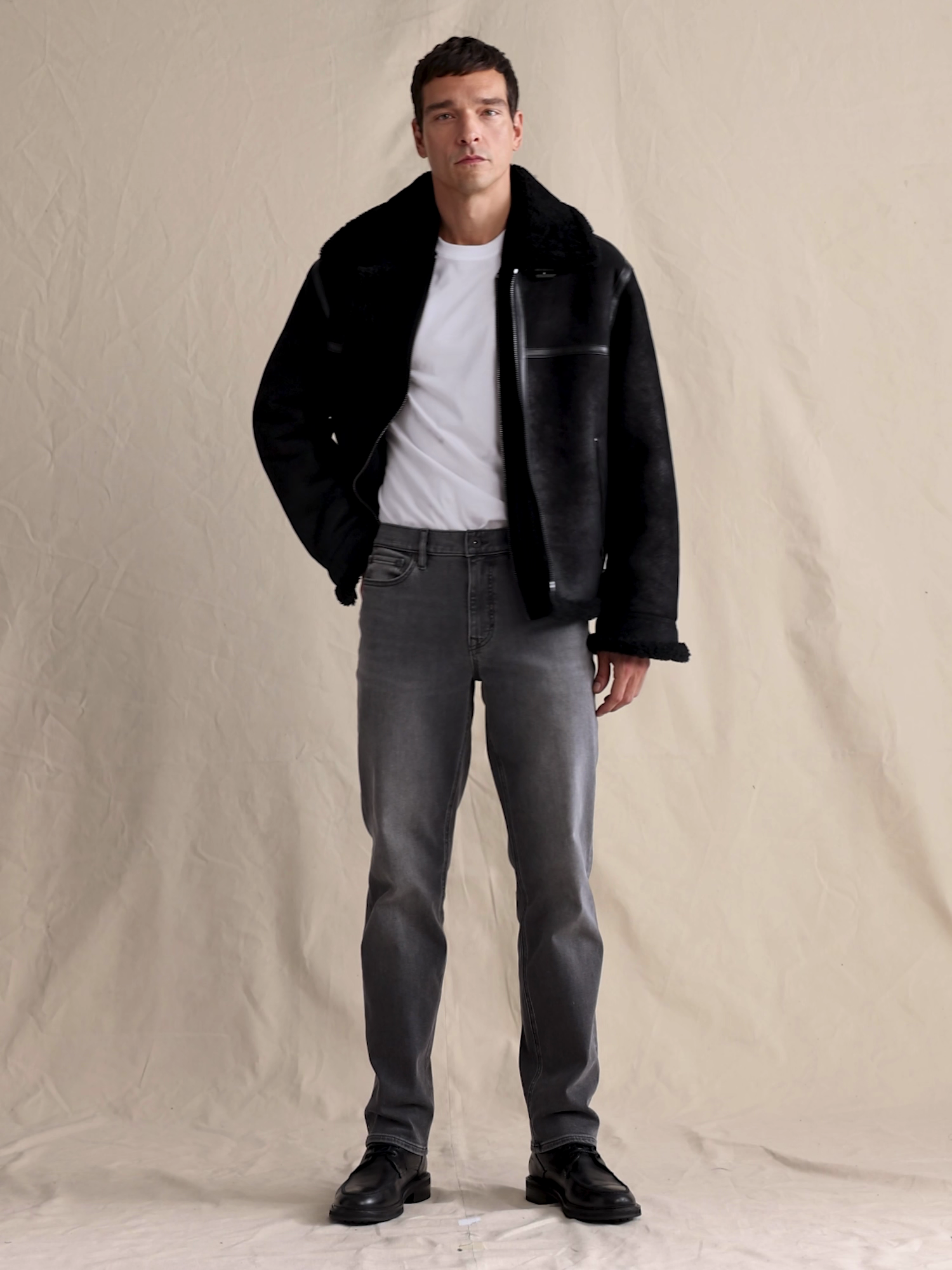 Straight Luxe Traveler Jean - Dusty Gray