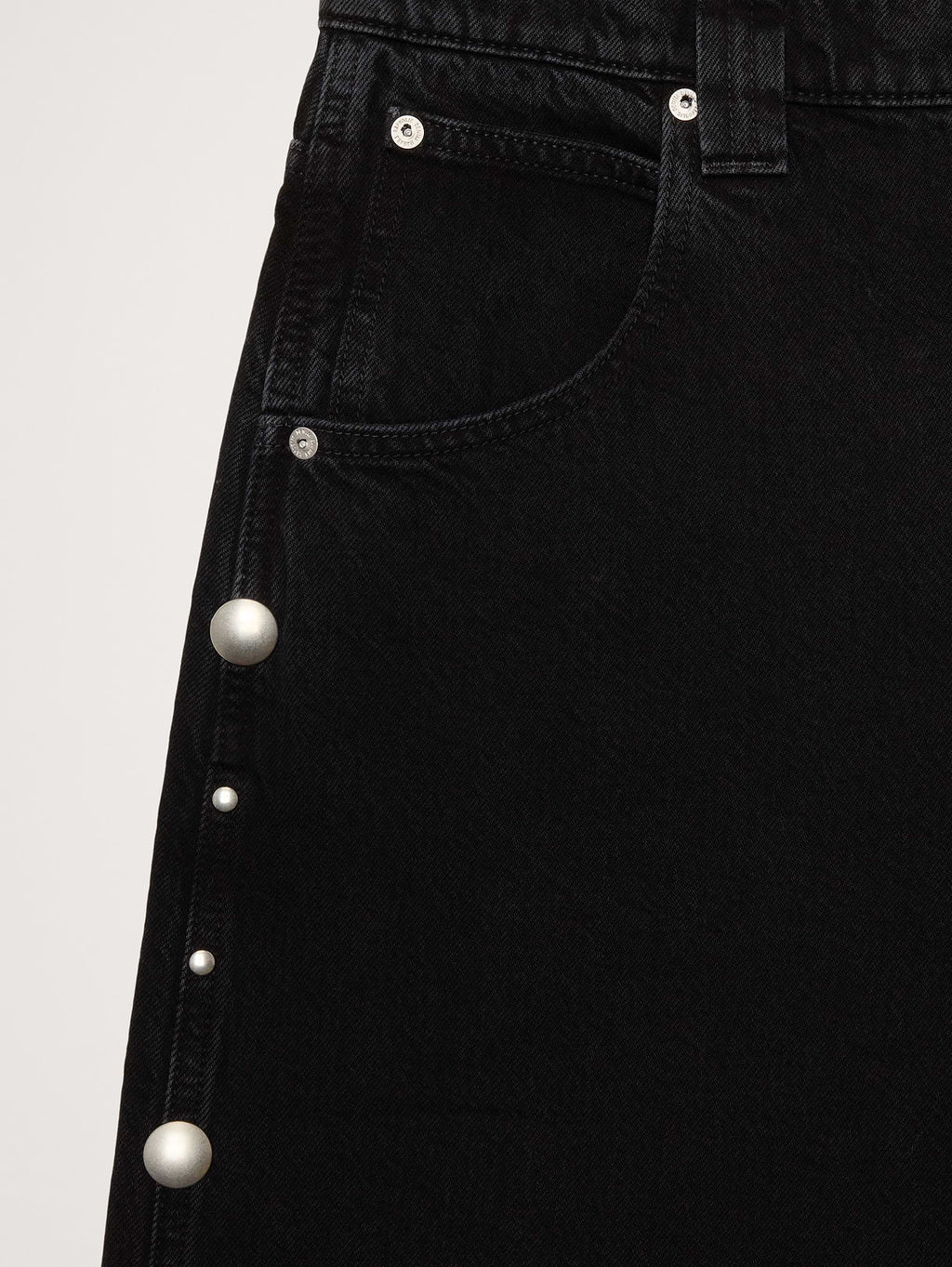 Low-Rise Loose Studded Cropped Jean - Black Rinse Wash