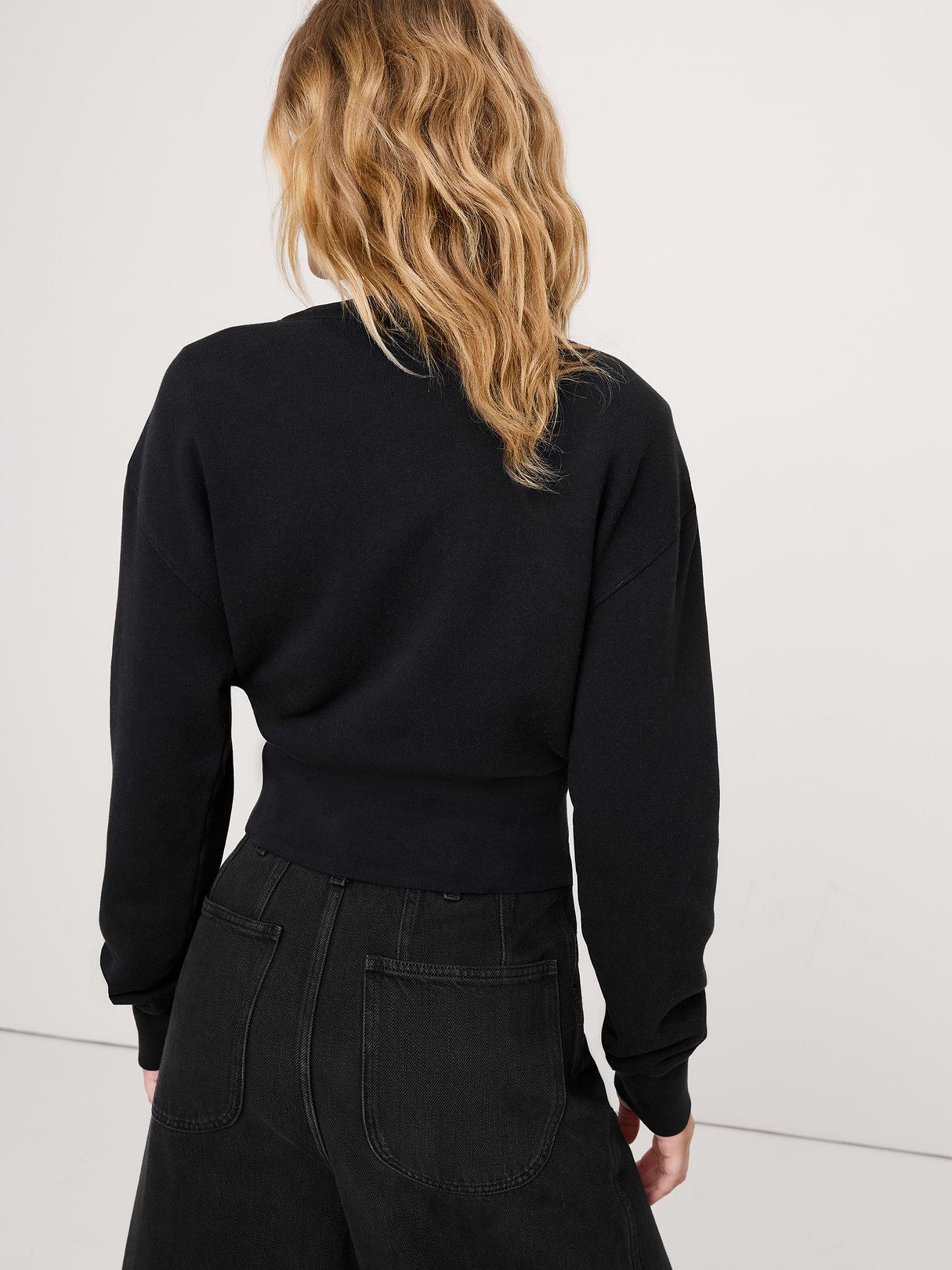 French Terry Henley Sweatshirt - Black