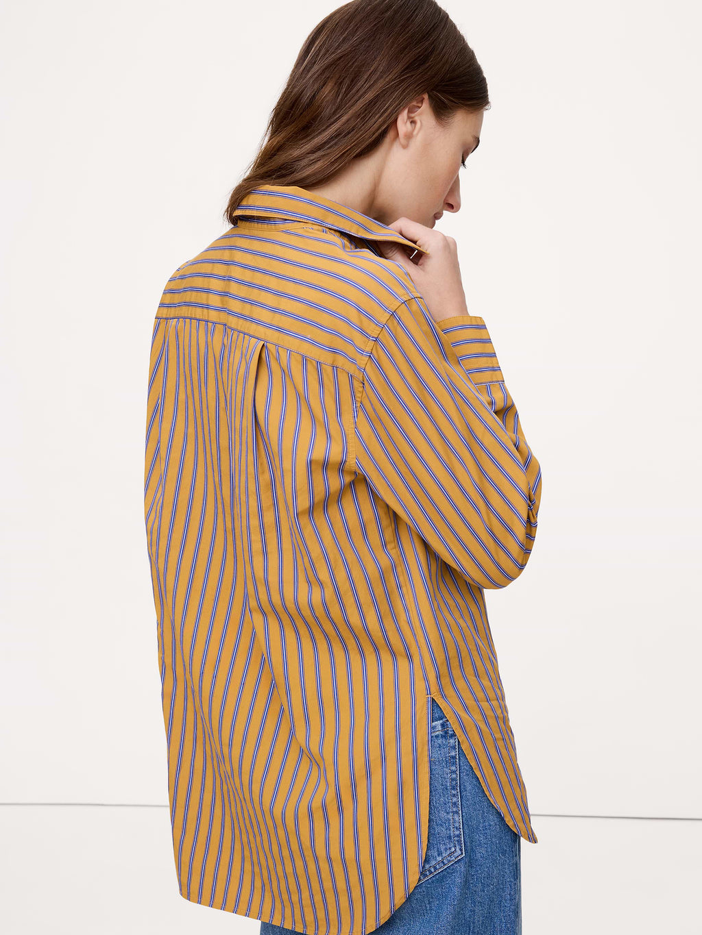 The Oversized Shirt in Cotton Poplin - Yellow Stripe