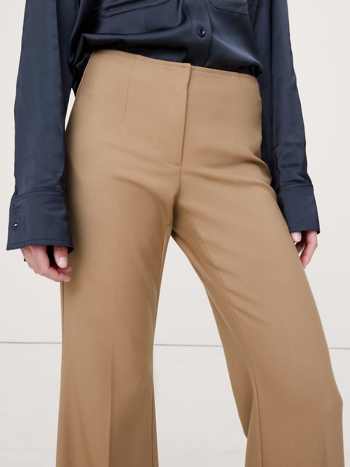 Mid-Rise Flare Stretch Wool-Blend Pant - Camel