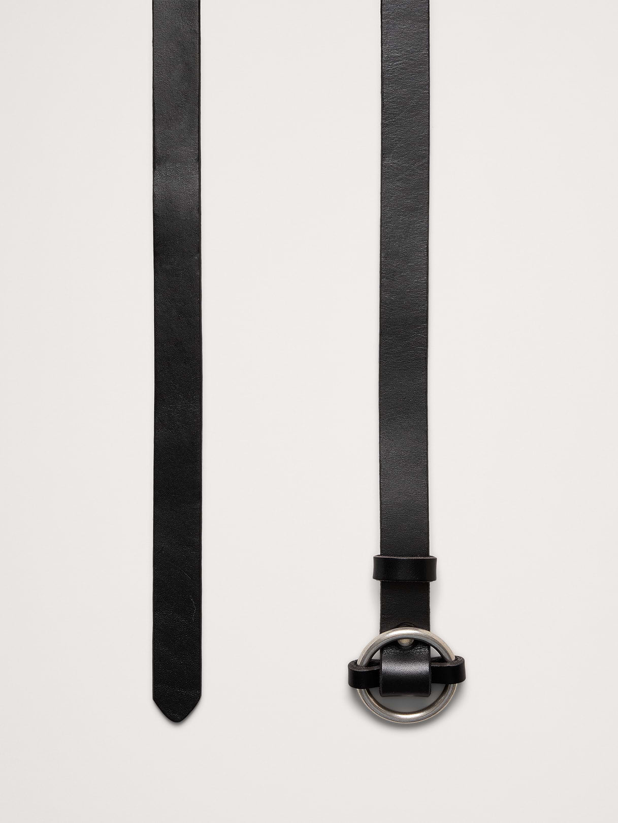 Leather Circle-Buckle Skinny Belt - Black