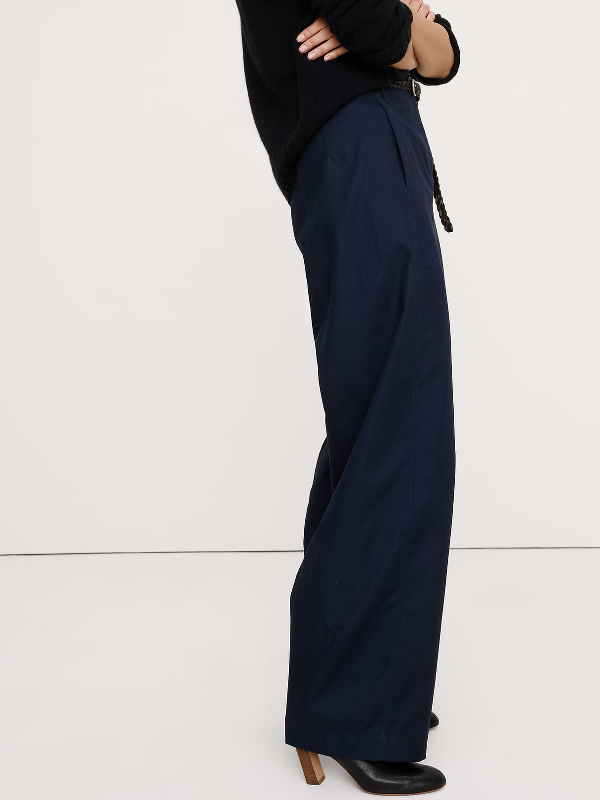 Ultra-High Rise Barrel Soft Chino - Navy Blue