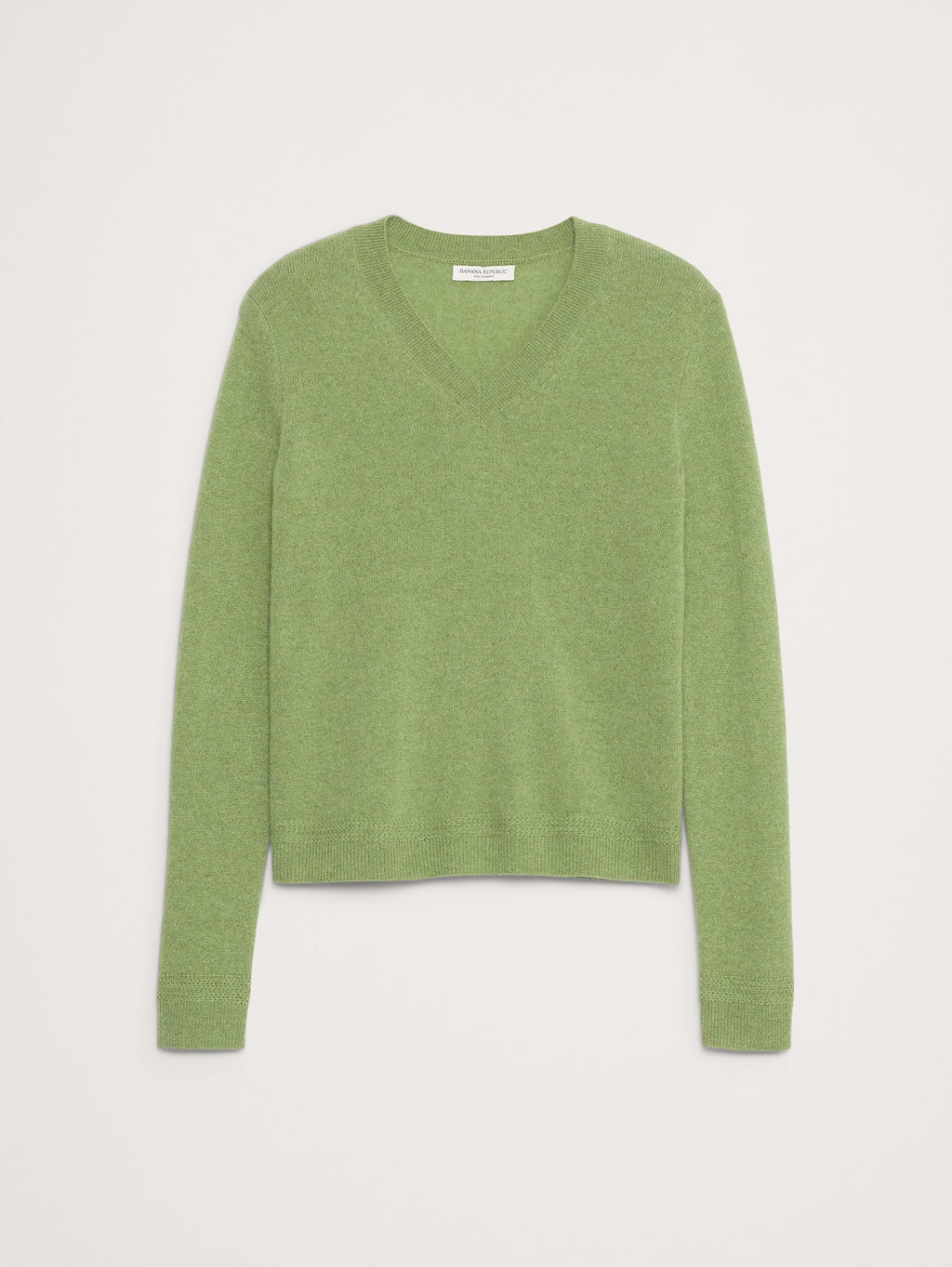 Lightweight Cashmere V-Neck Sweater - Grassy Fields Green