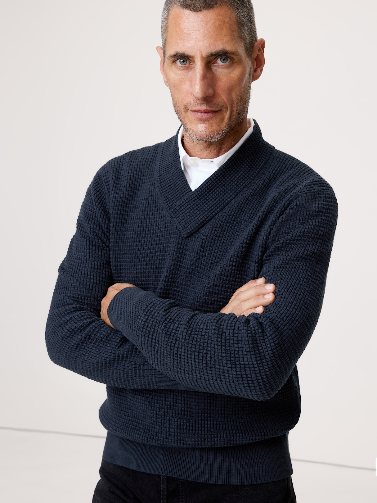 Cotton Thermal-Knit V-Neck Sweater - Navy Blue
