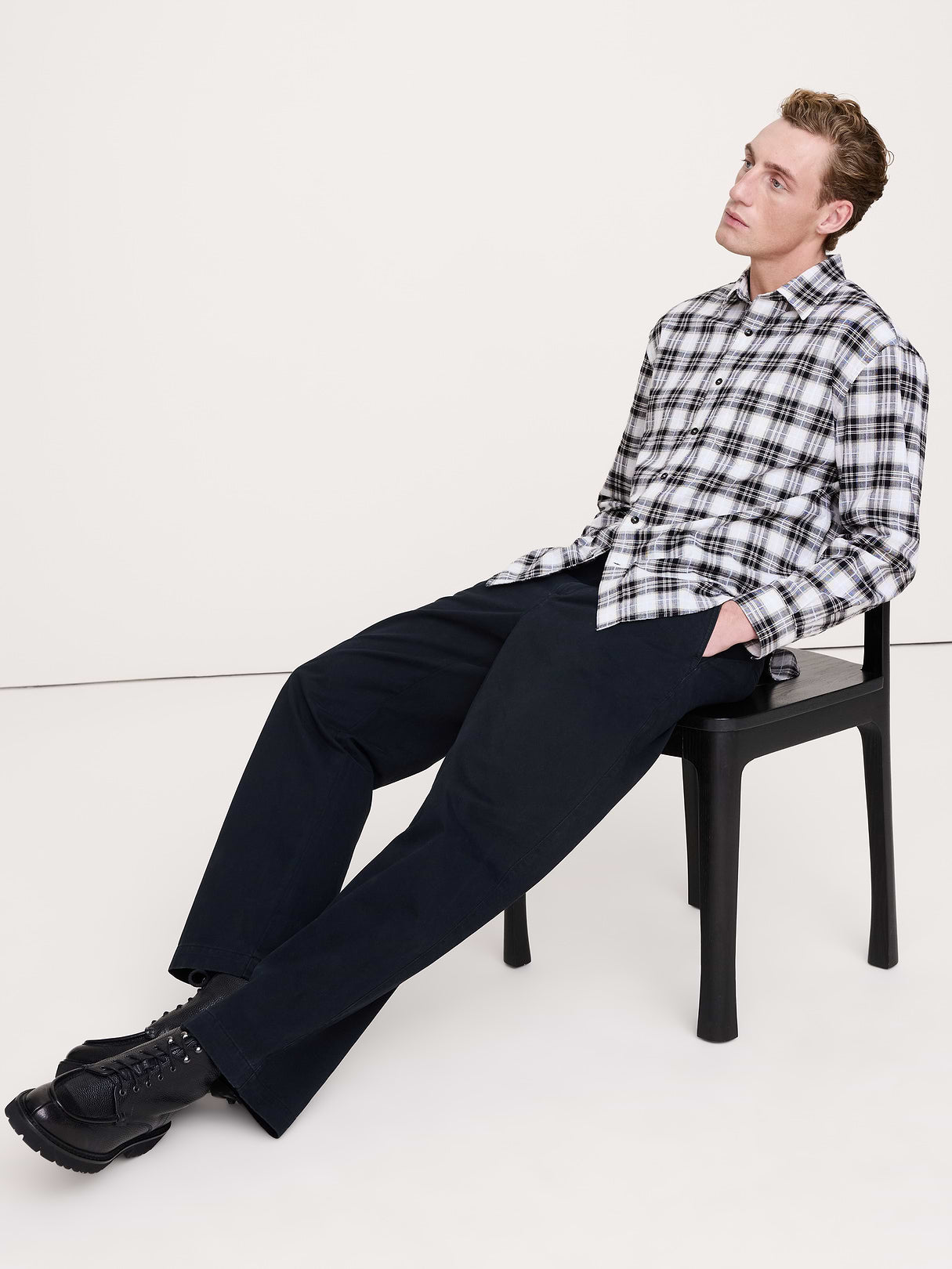 Relaxed-Fit Slub Cotton Shirt - White & Black Plaid