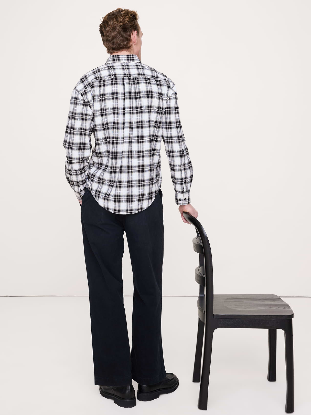 Relaxed-Fit Slub Cotton Shirt - White & Black Plaid