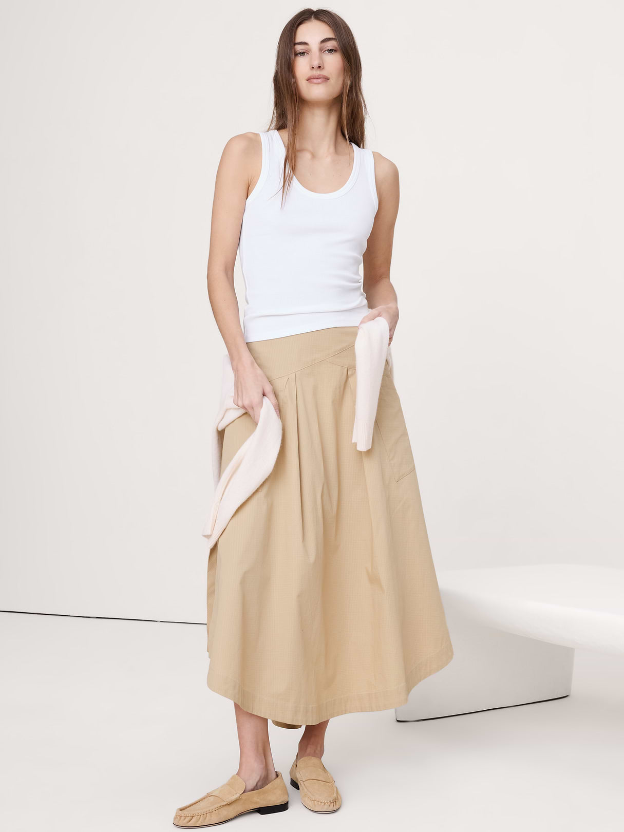 Ribbed Scoop-Neck Tank - White