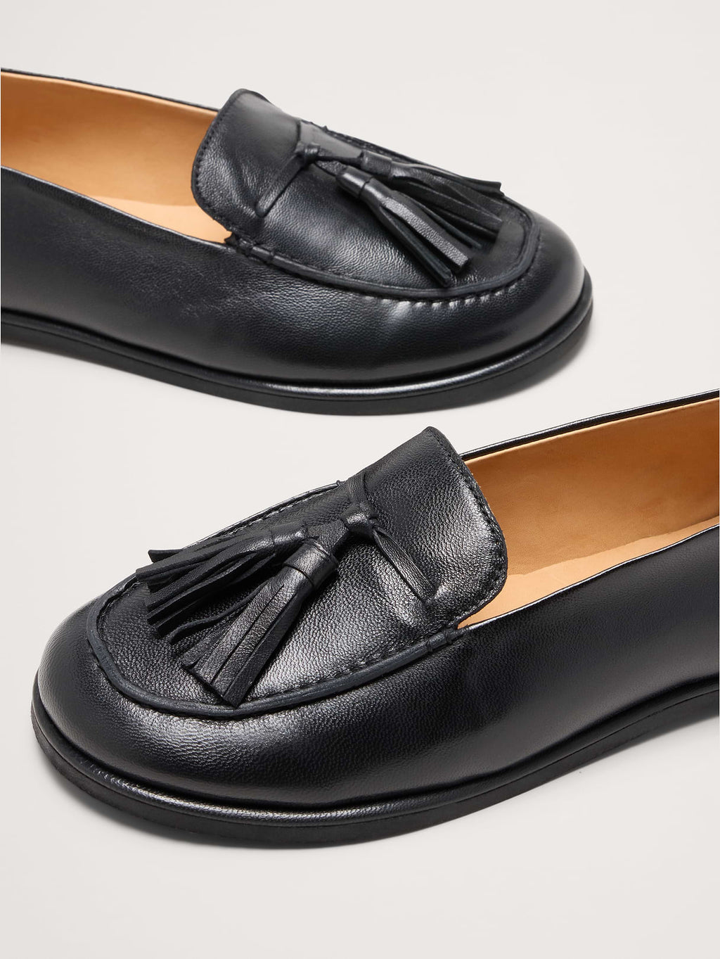 Italian Leather Tassel Loafer - Black