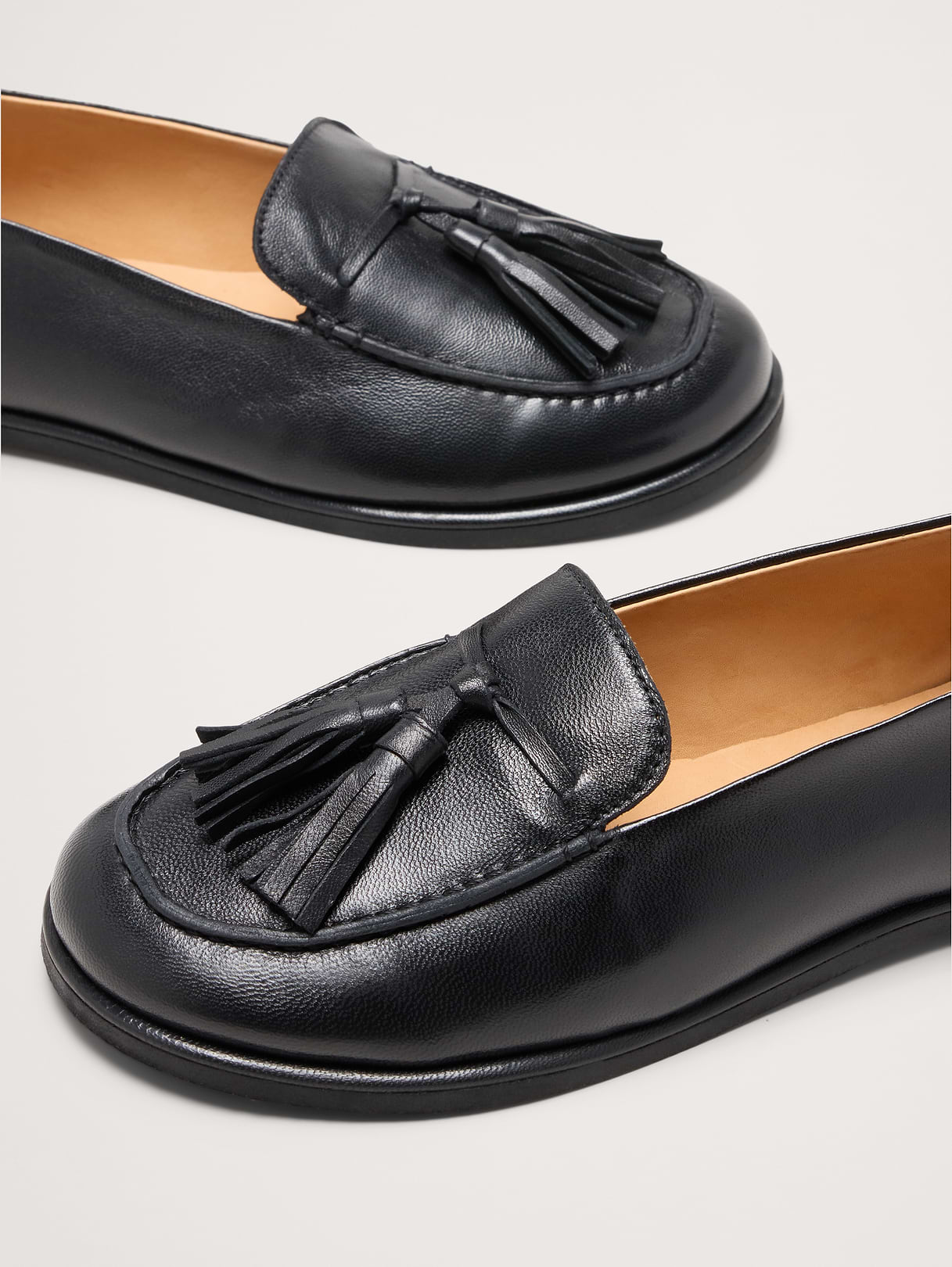 Italian Leather Tassel Loafer - Black