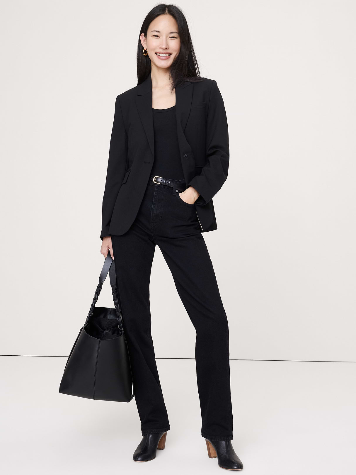 Slim Italian Lightweight Wool Blazer - Black