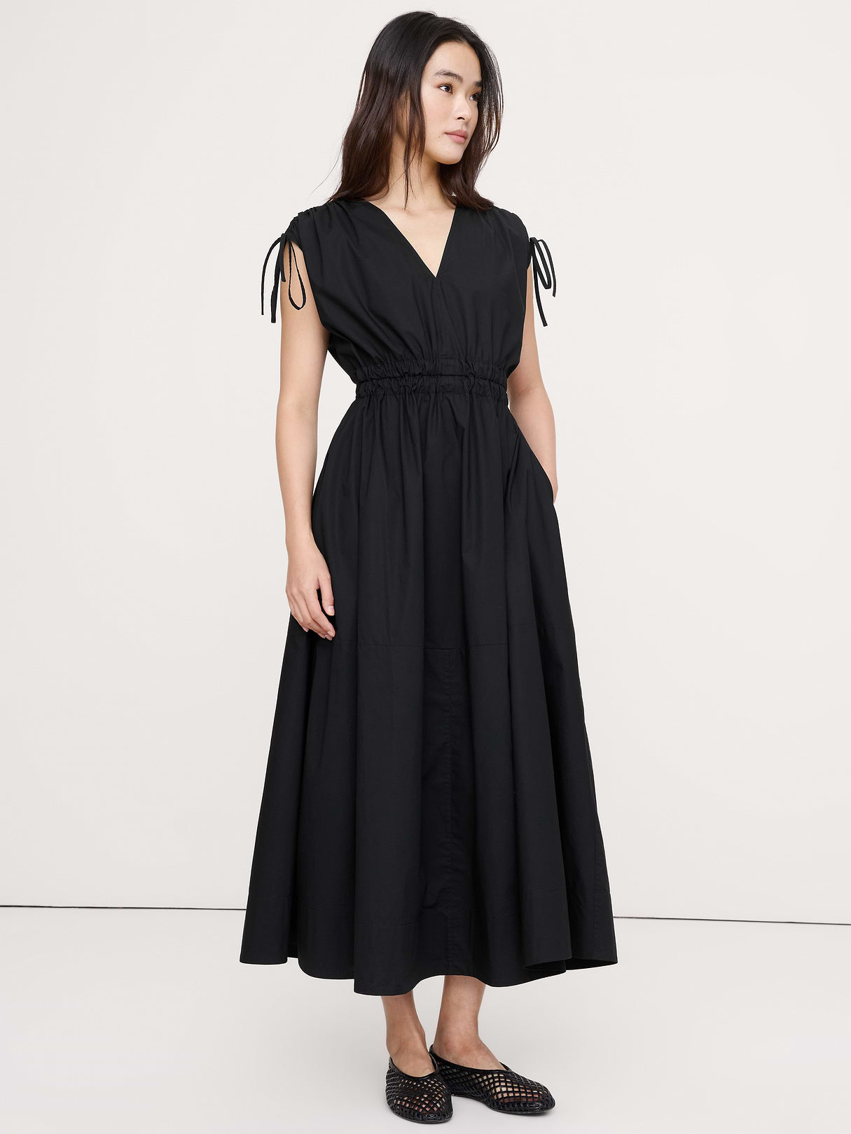 Poplin Ruched-Shoulder Maxi Dress - Black
