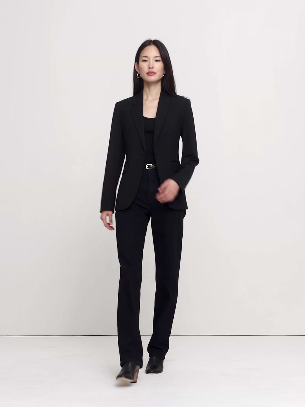 Slim Italian Lightweight Wool Blazer - Black