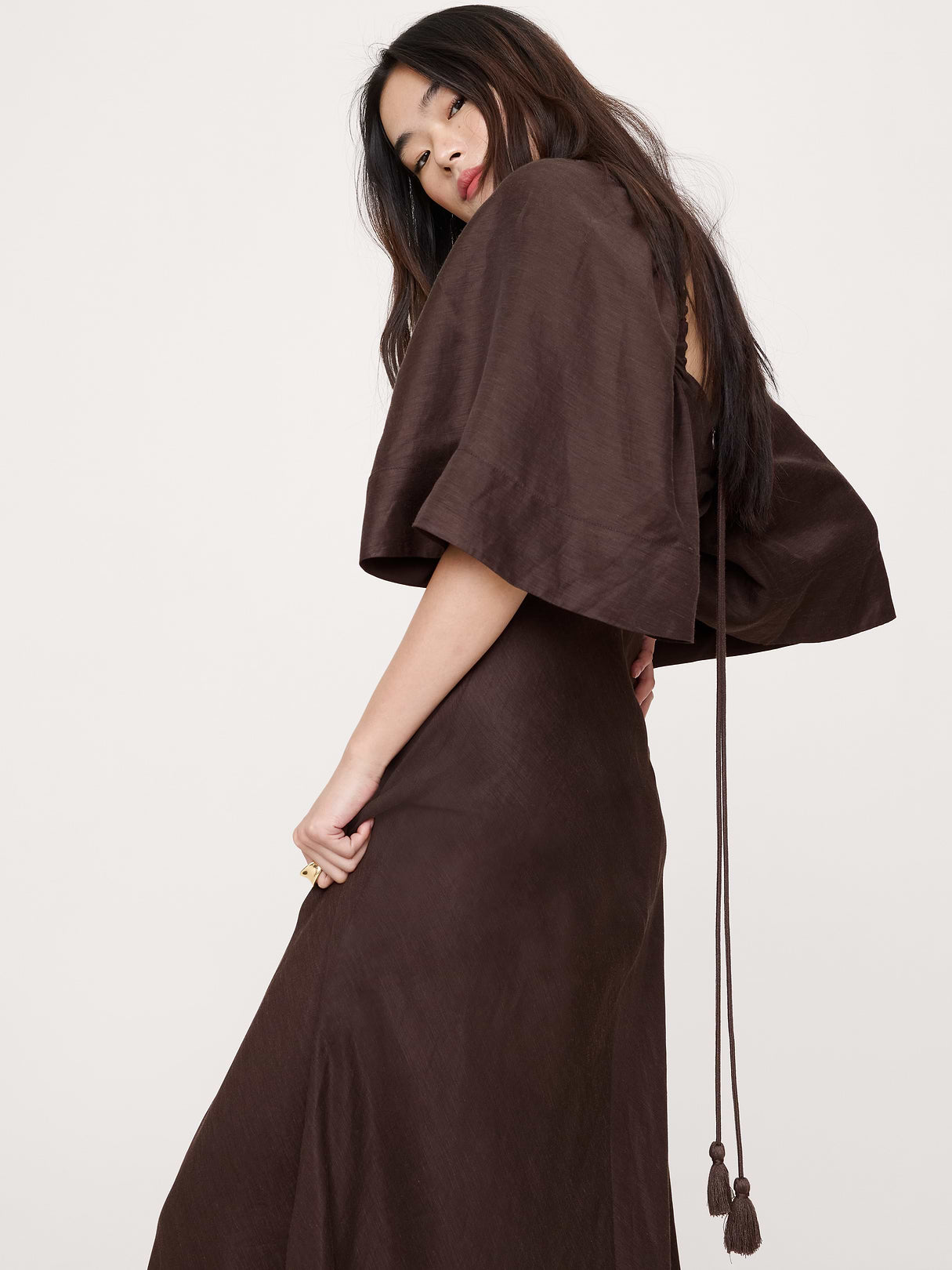 Viscose-Linen Flutter-Sleeve Maxi Dress - Brownstone