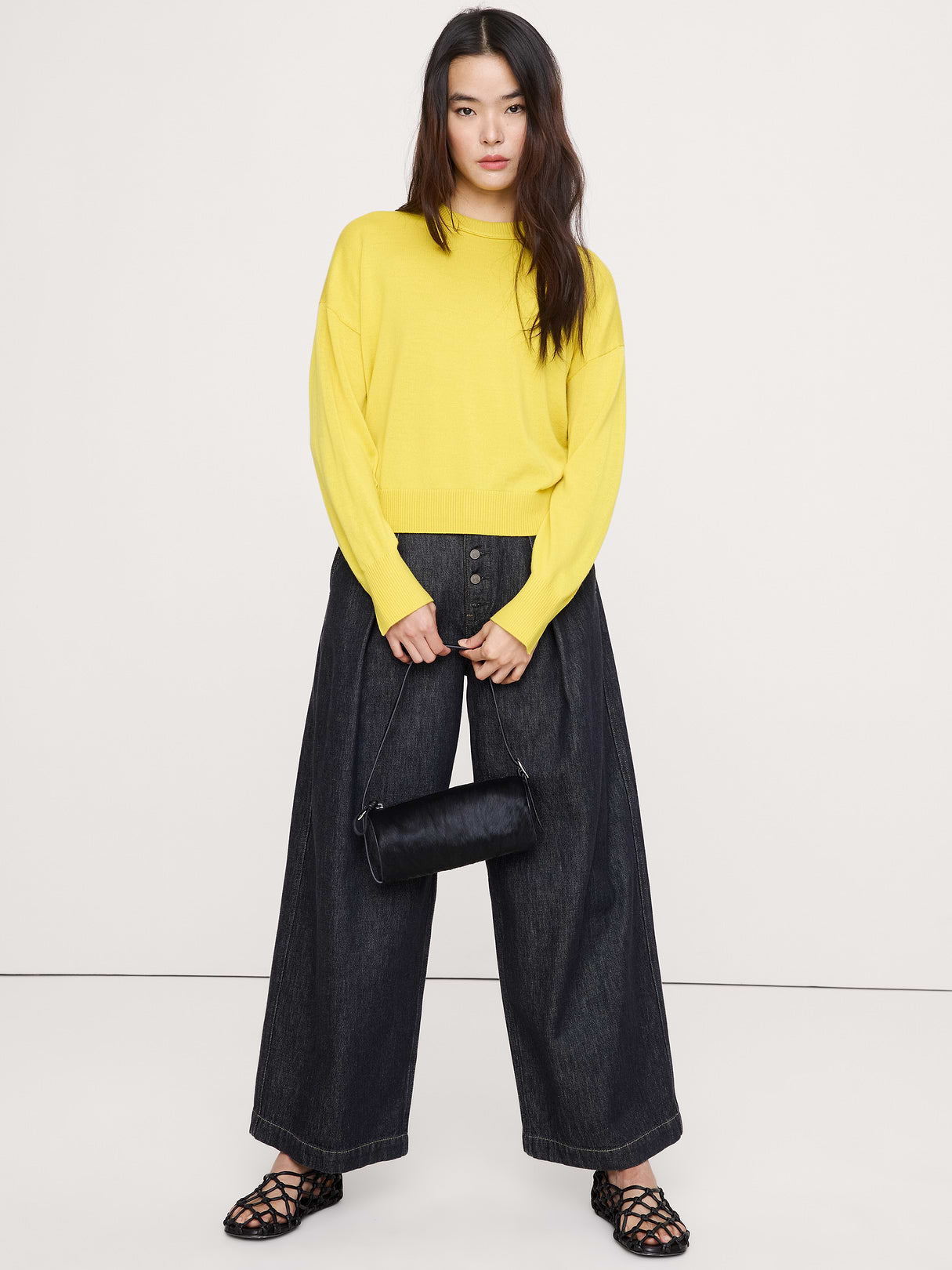 Merino Crew-Neck Sweater - Snake Eye Yellow
