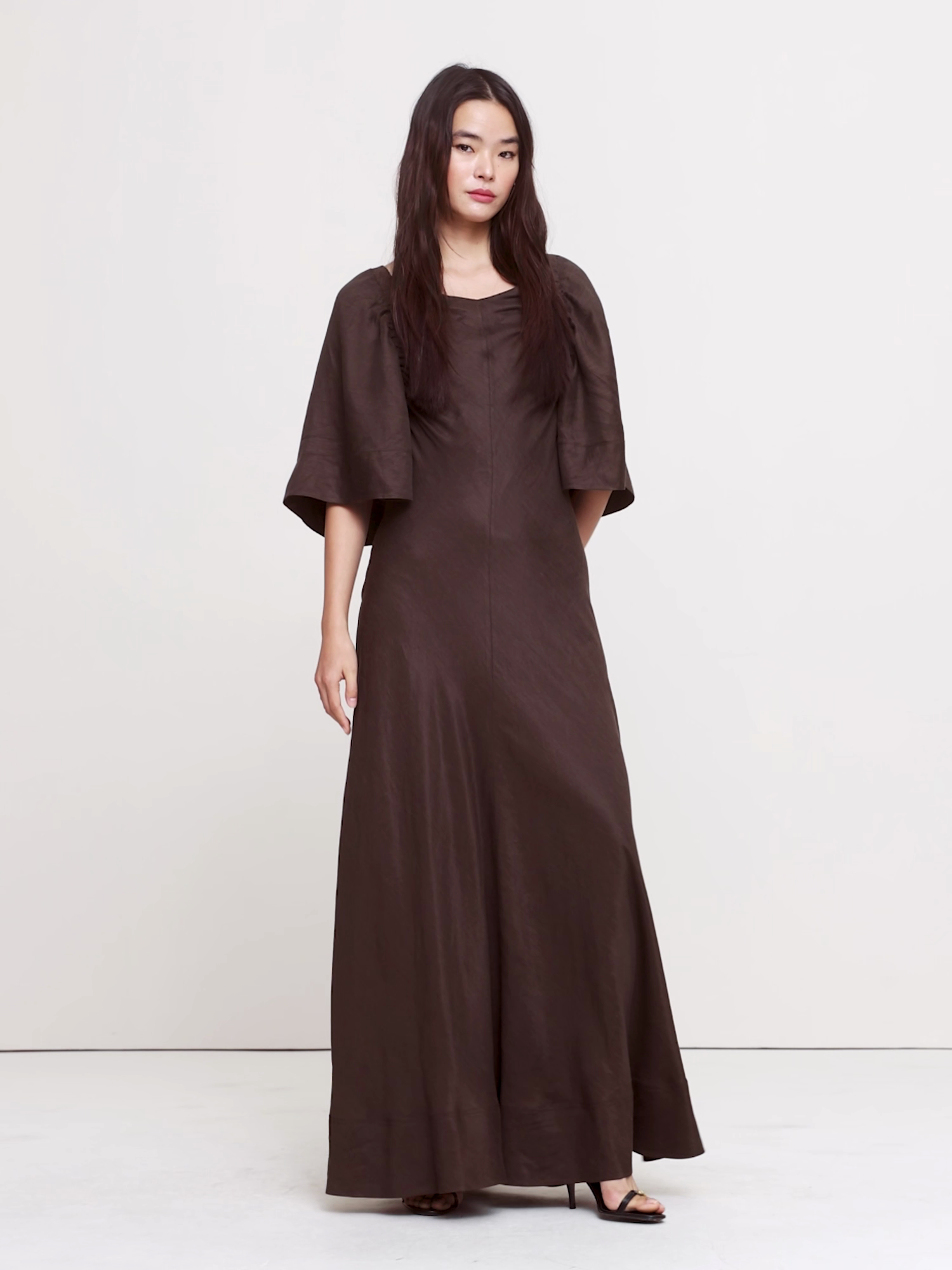 Viscose-Linen Flutter-Sleeve Maxi Dress - Brownstone
