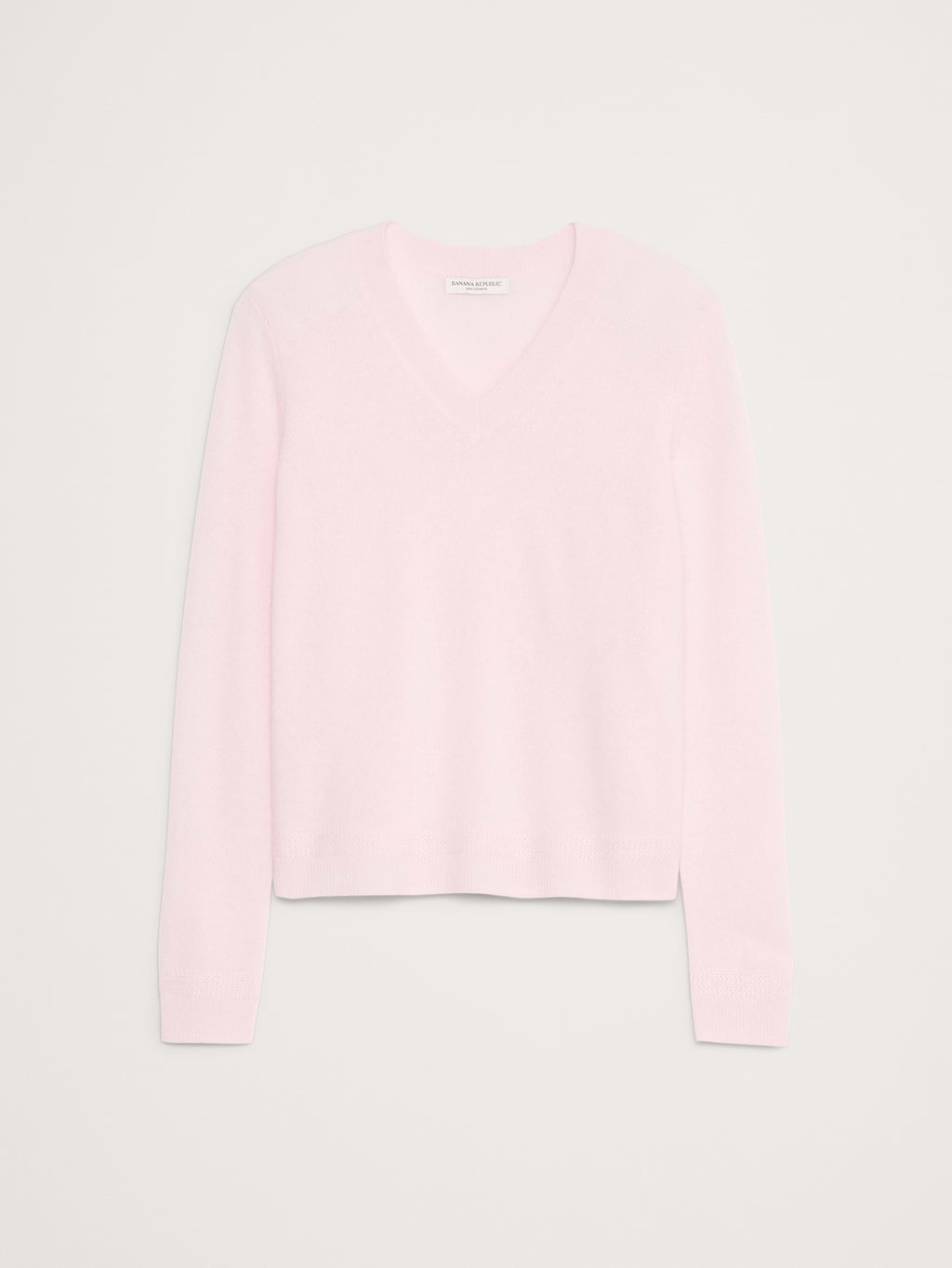 Lightweight Cashmere V-Neck Sweater - Mellow Pink