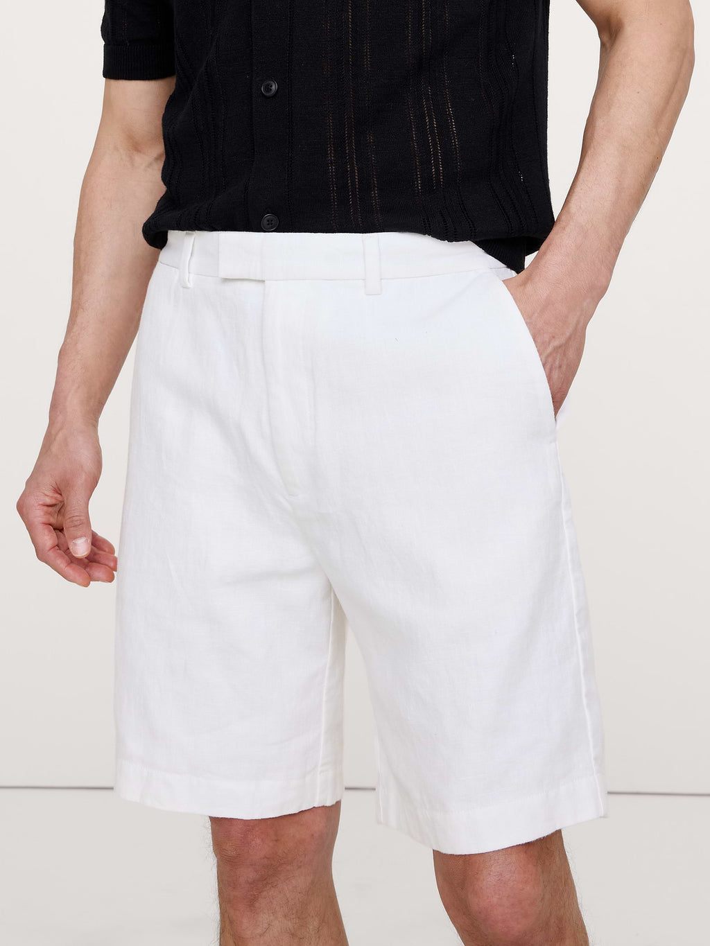 9" Linen Short - White