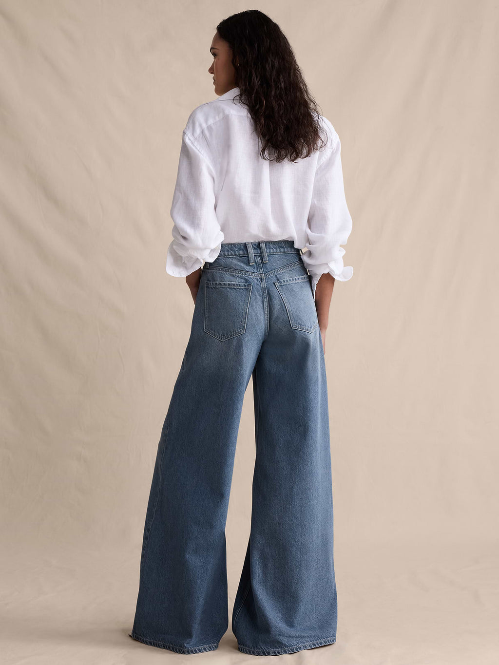 High-Rise Wide-Leg Lightweight Palazzo Jean - Medium Wash