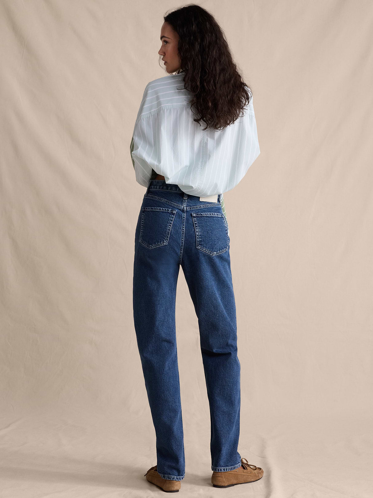 High-Rise 90S Straight Jean - Stone Wash