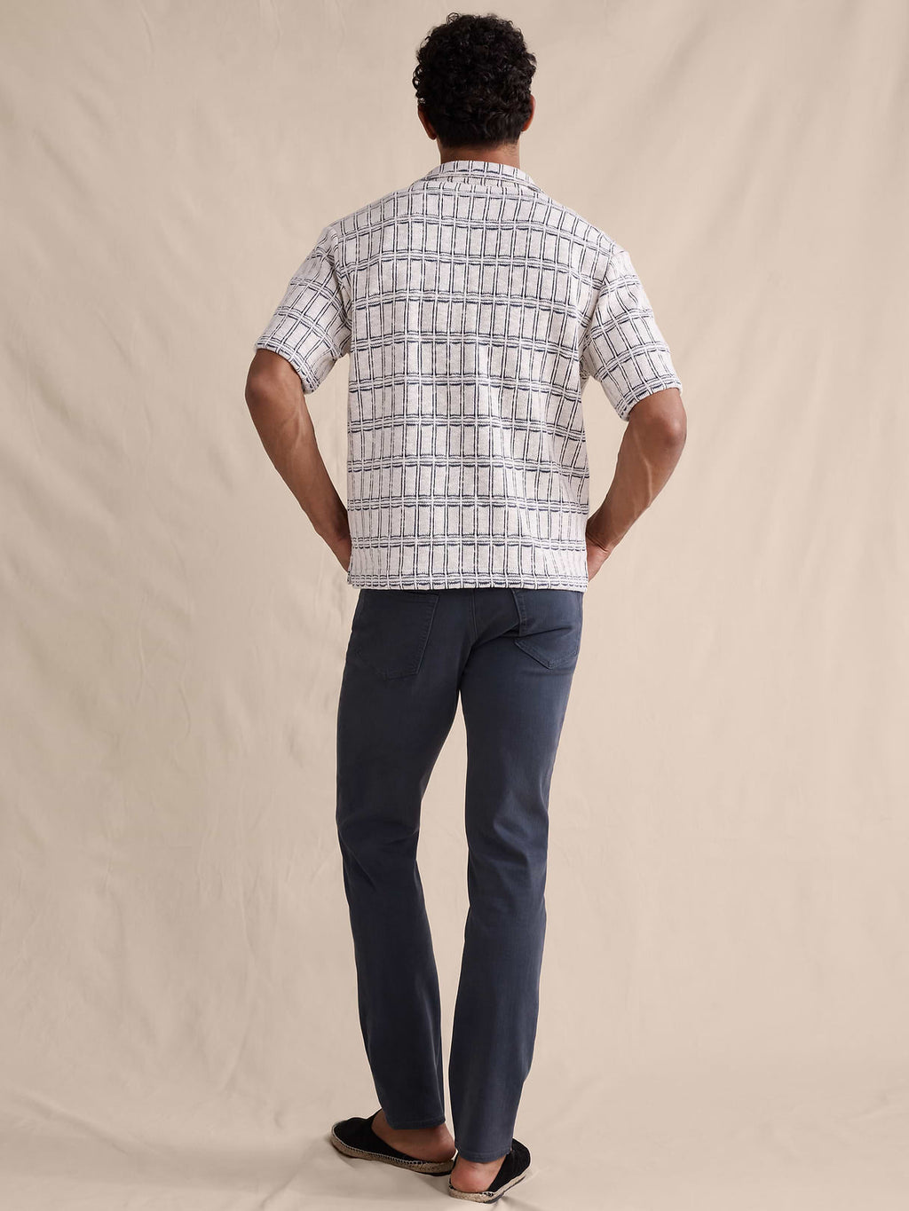 Slim Luxe Traveler Jean - Navy Blue