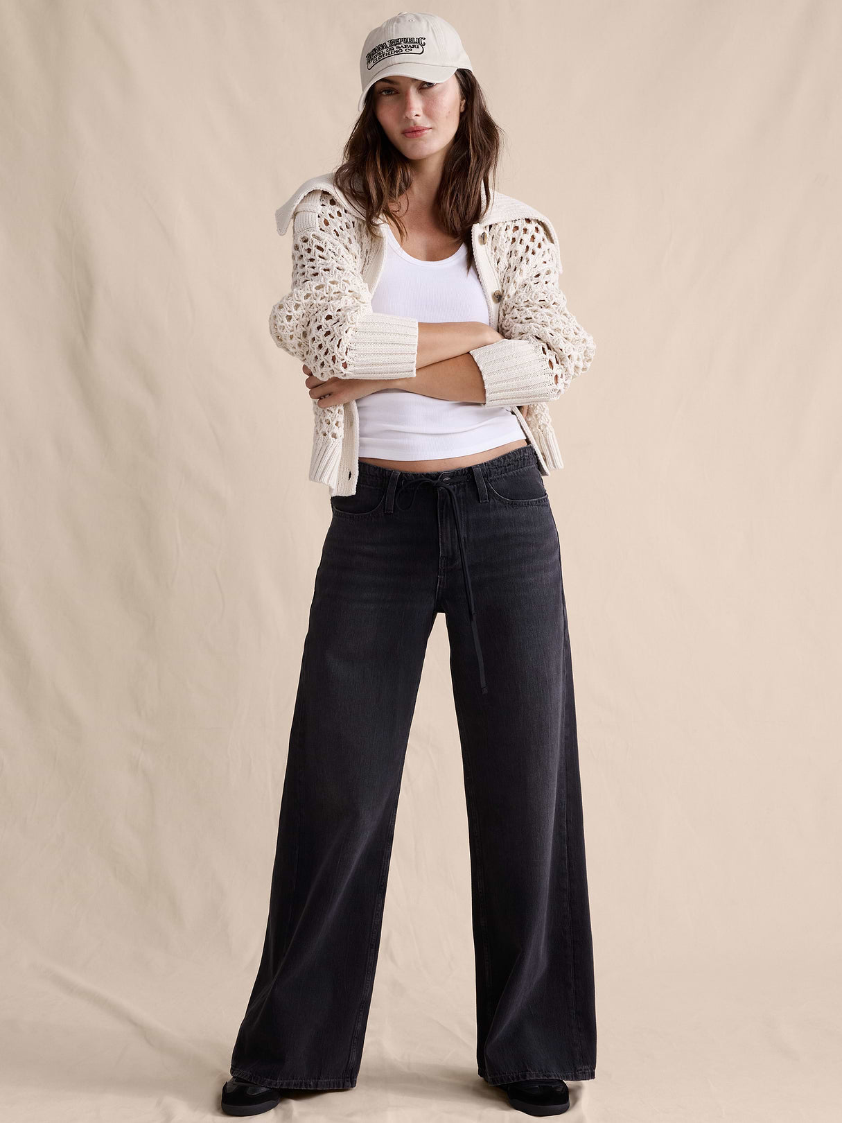 Mid-Rise Wide-Leg Drawstring Jean - Washed Black