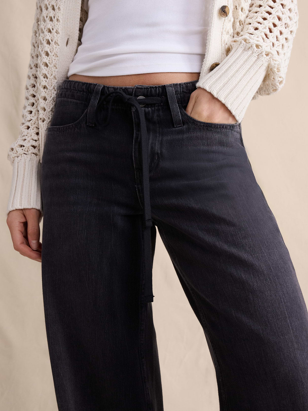 Mid-Rise Wide-Leg Drawstring Jean - Washed Black