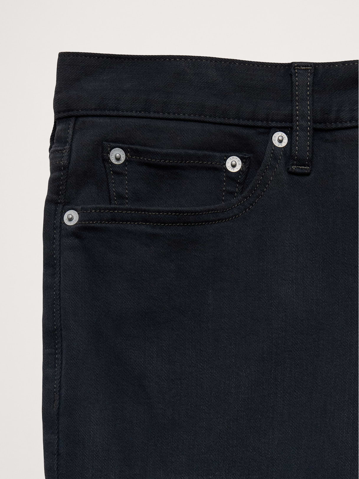 Slim Luxe Traveler Jean - Navy Blue