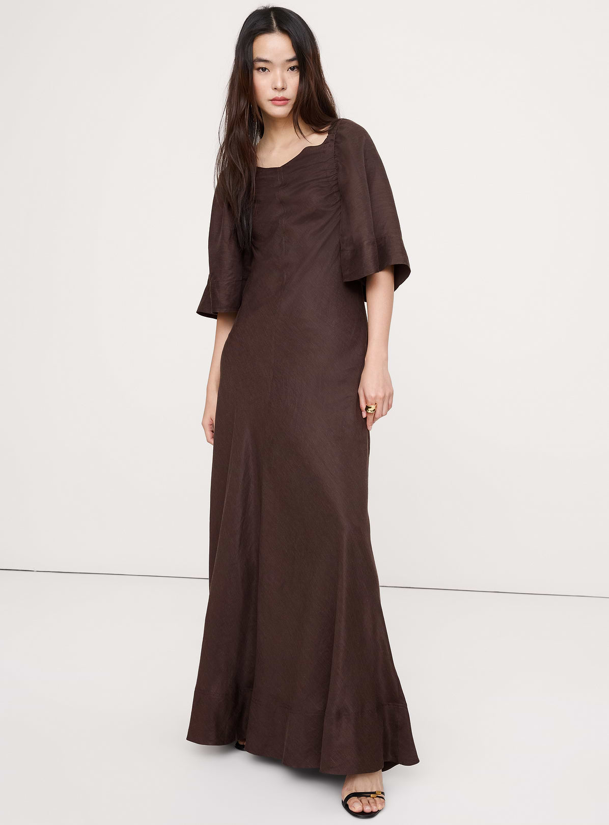 Viscose-Linen Flutter-Sleeve Maxi Dress - Brownstone